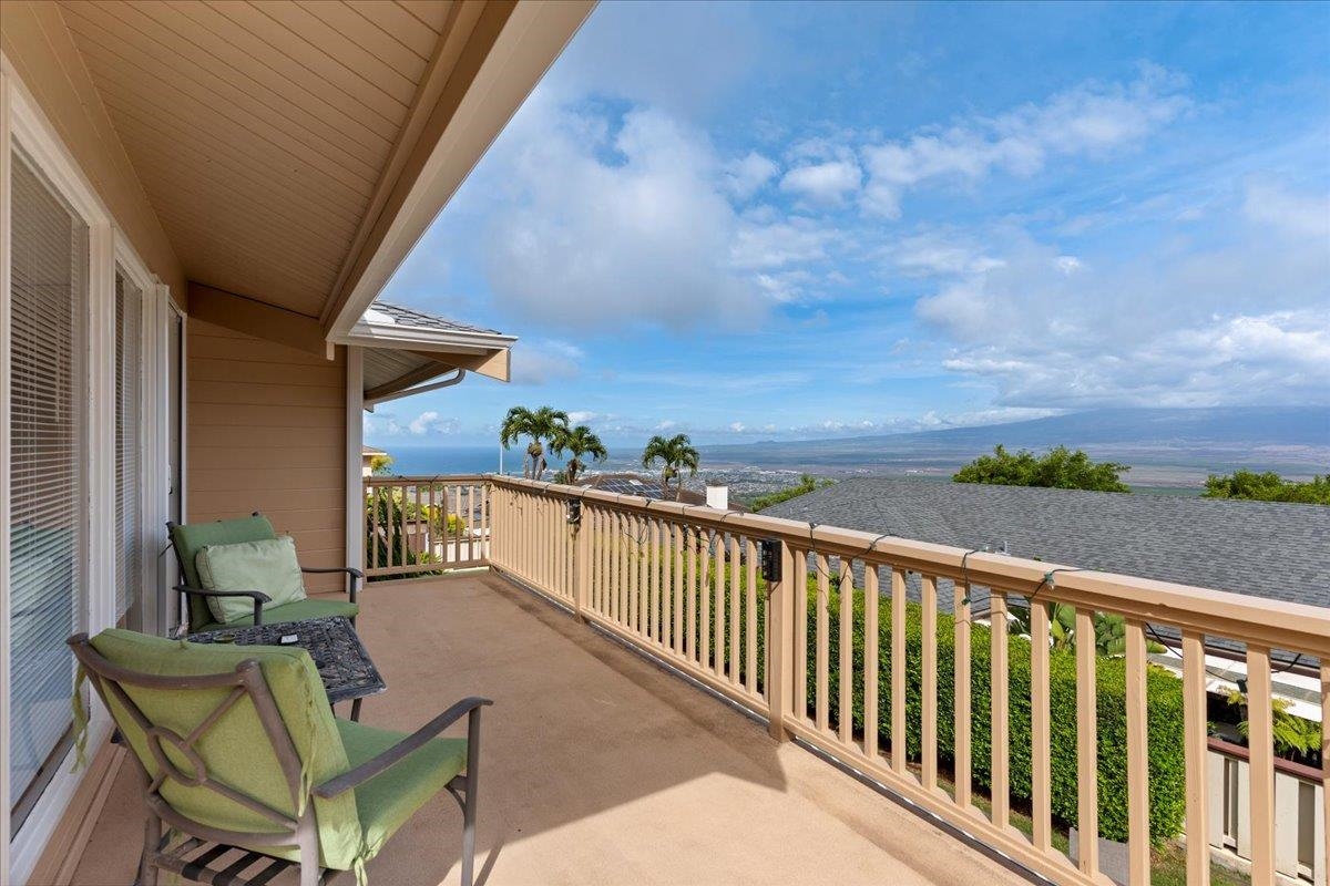 535  Kuikahi Dr Wailuku Heights, Wailuku home - photo 33 of 50