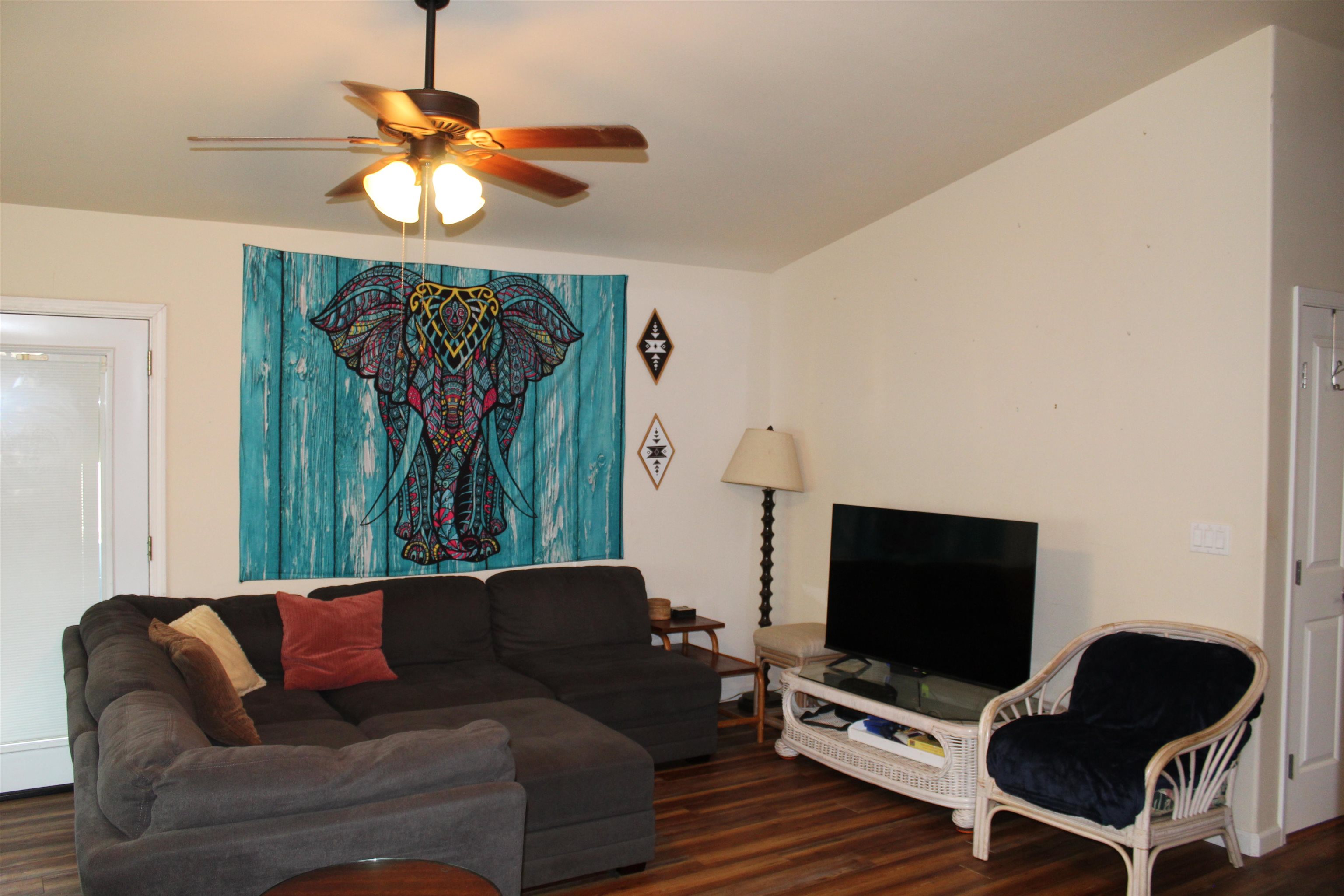 54  Keanuhea St Waiohului, Kula/Ulupalakua/Kanaio home - photo 14 of 42