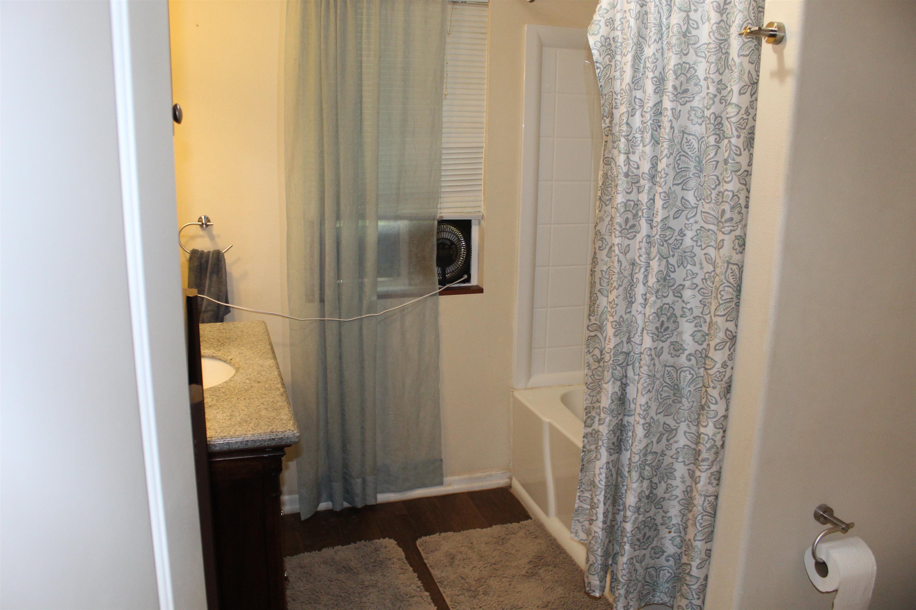 54  Keanuhea St Waiohului, Kula/Ulupalakua/Kanaio home - photo 17 of 42