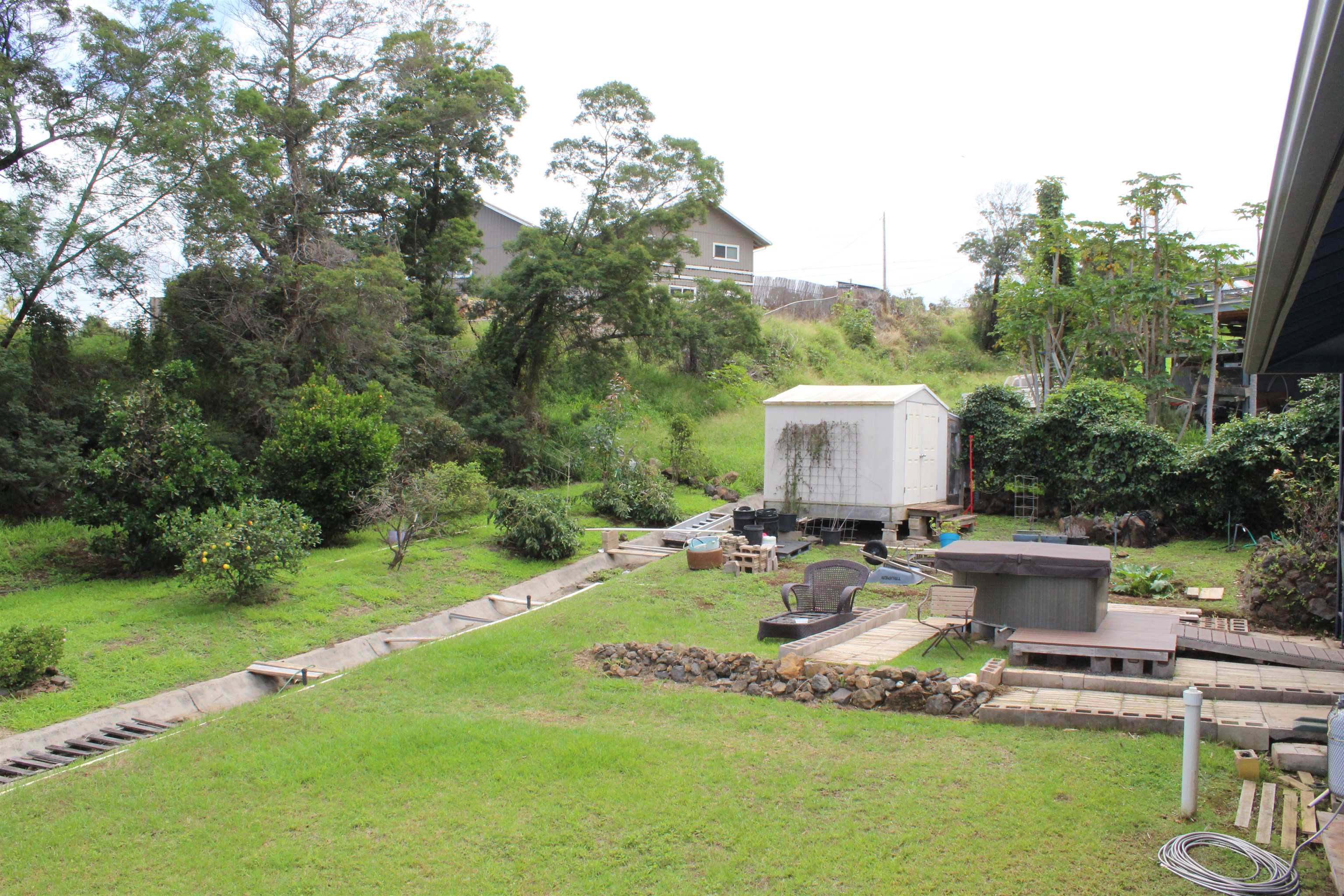 54  Keanuhea St Waiohului, Kula/Ulupalakua/Kanaio home - photo 28 of 42