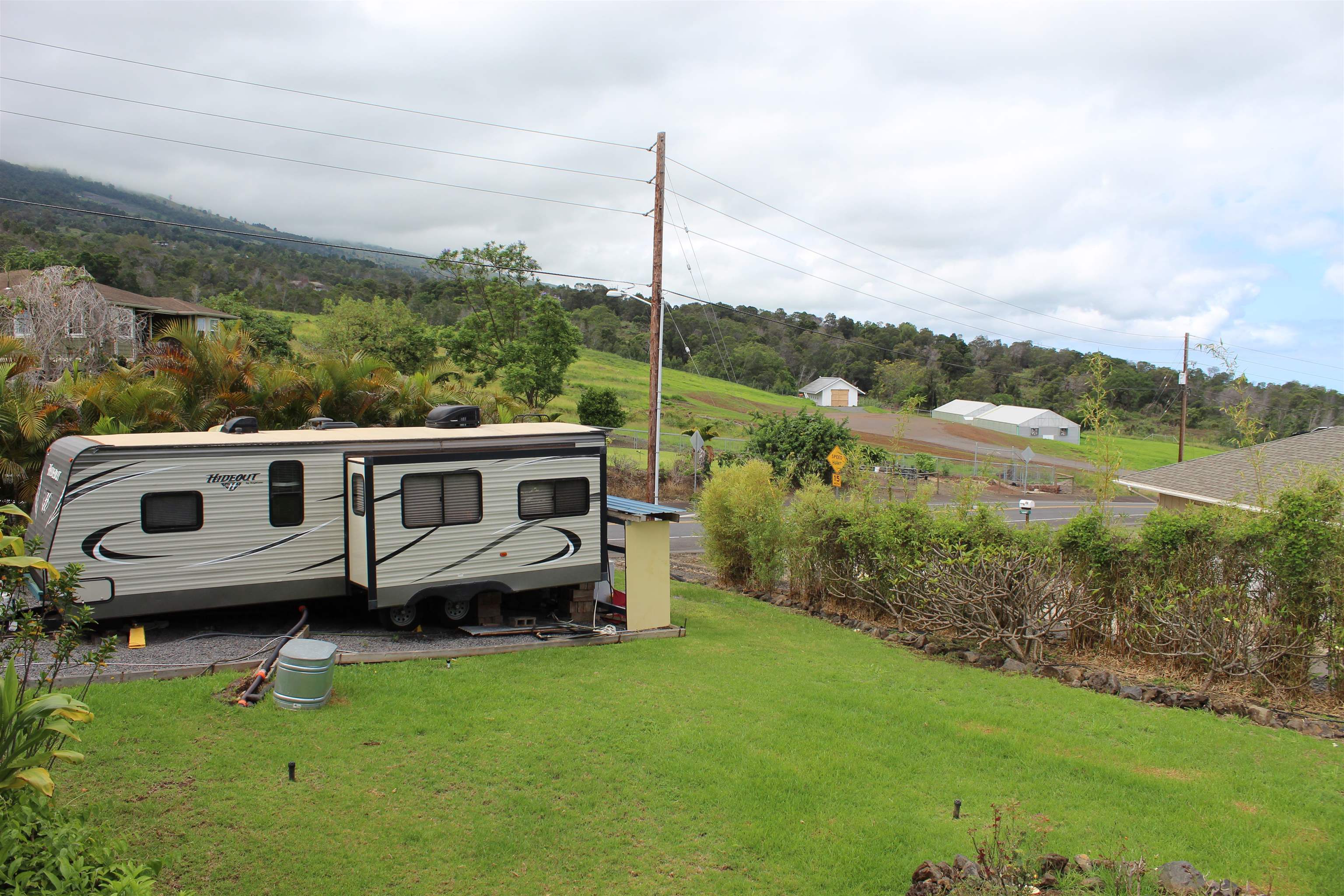 54  Keanuhea St Waiohului, Kula/Ulupalakua/Kanaio home - photo 29 of 42