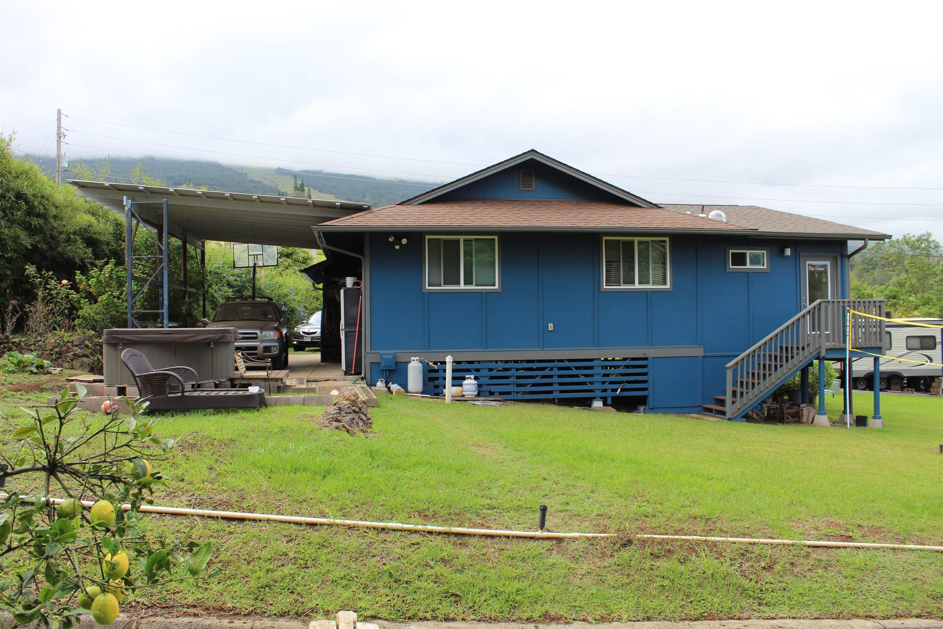 54  Keanuhea St Waiohului, Kula/Ulupalakua/Kanaio home - photo 30 of 42