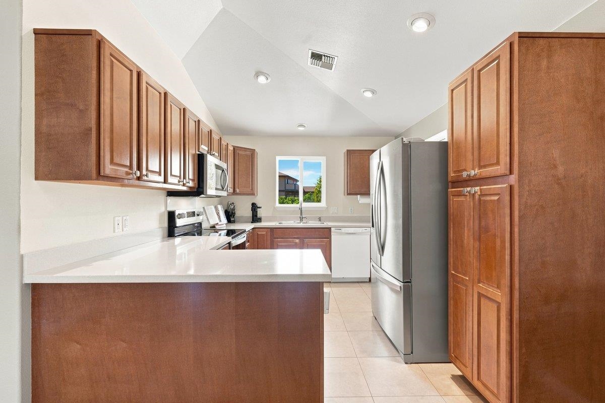 54  Waiapo St Kamali'i Alayna, Kihei home - photo 4 of 37