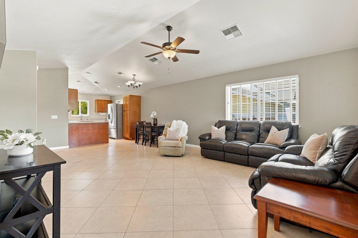 54  Waiapo St Kamali'i Alayna, Kihei home - photo 10 of 37