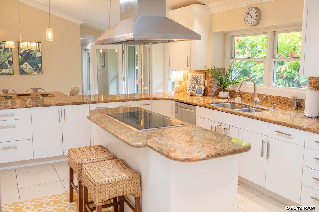 544  Iiwi Way Wailuku Heights, Wailuku home - photo 12 of 29