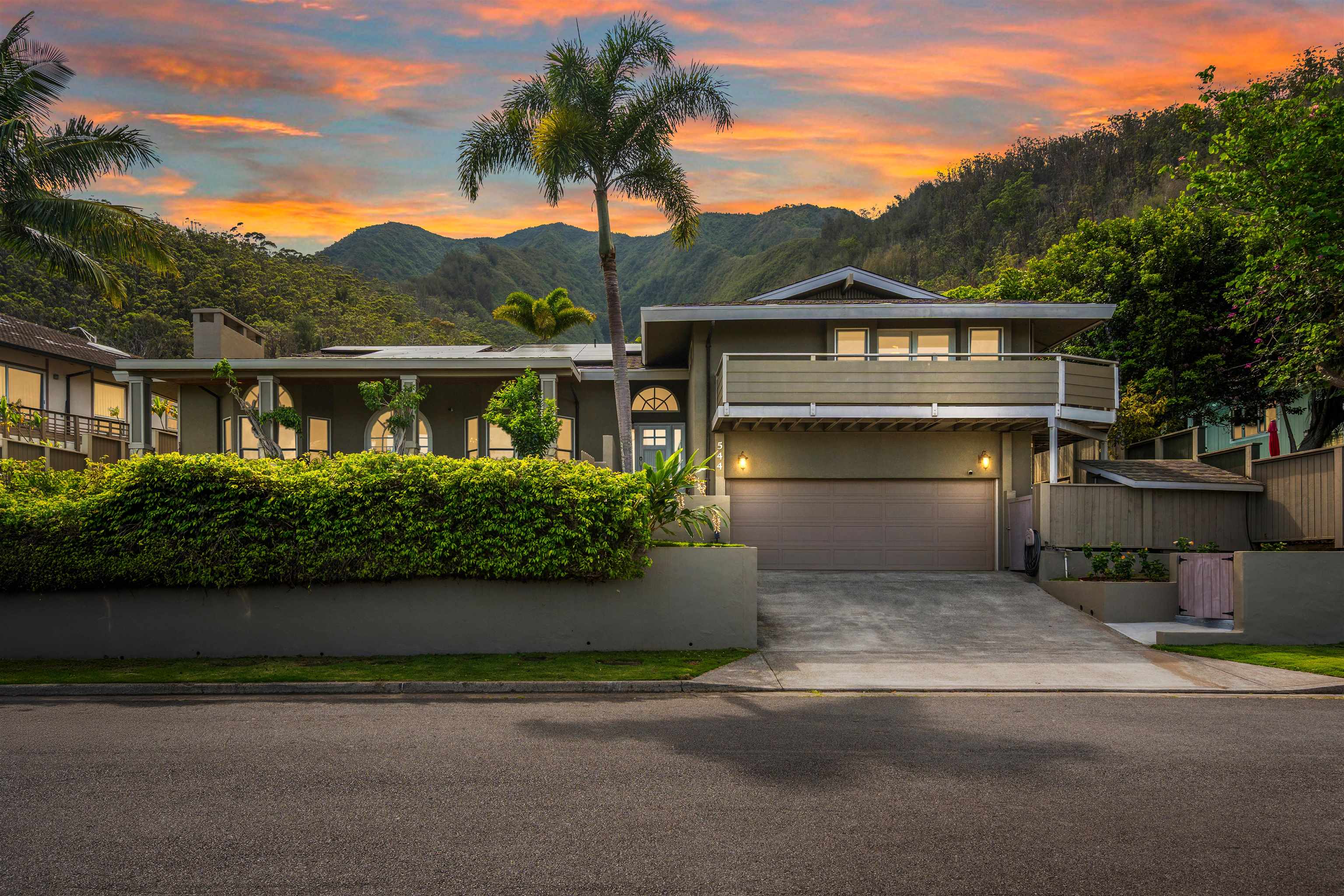 544  Iiwi Way Wailuku Heights, Wailuku home - photo 2 of 50