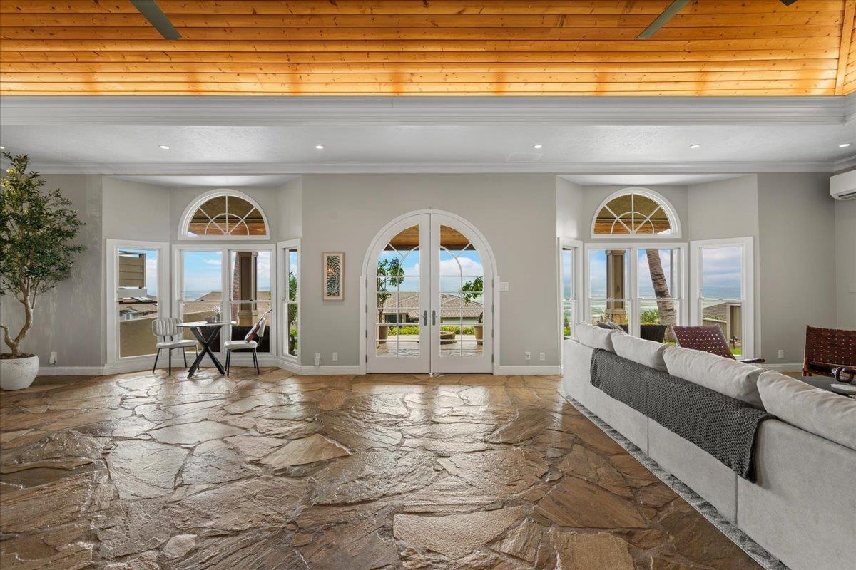 544  Iiwi Way Wailuku Heights, Wailuku home - photo 23 of 50