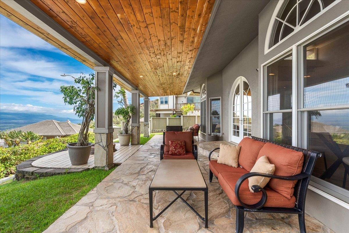 544  Iiwi Way Wailuku Heights, Wailuku home - photo 27 of 50