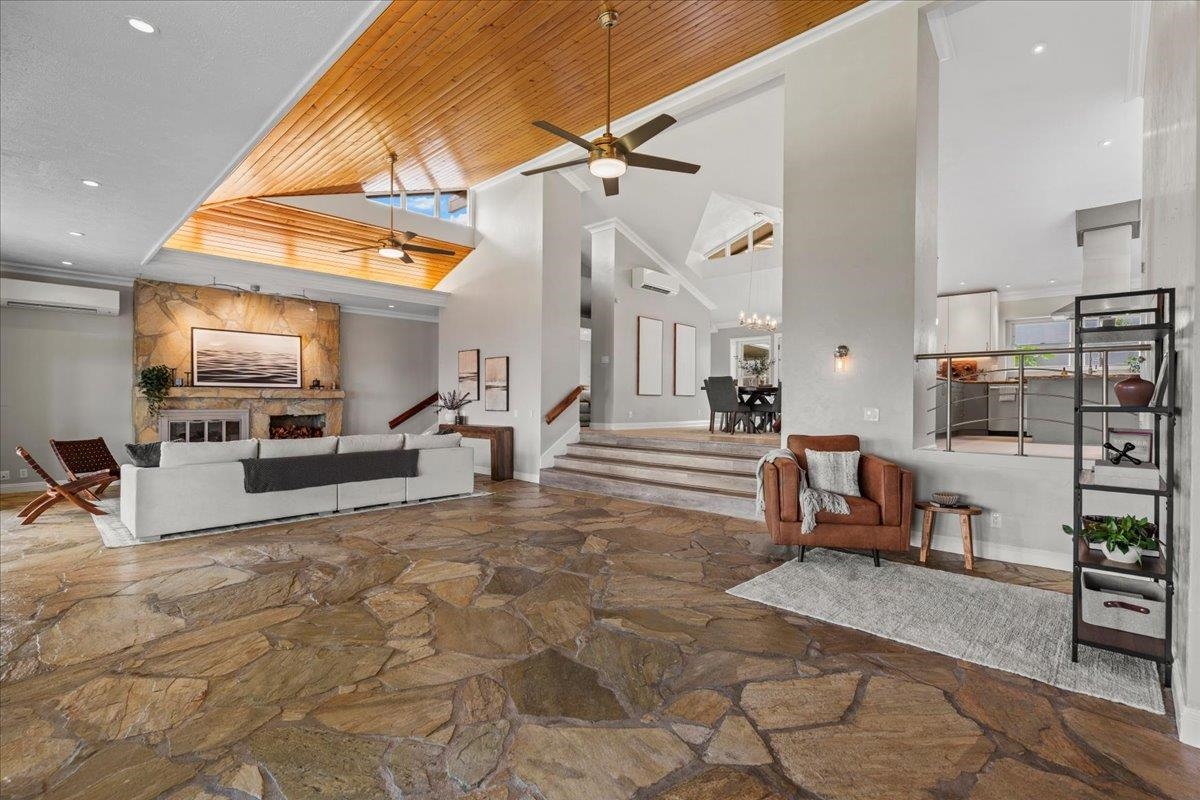 544  Iiwi Way Wailuku Heights, Wailuku home - photo 5 of 50