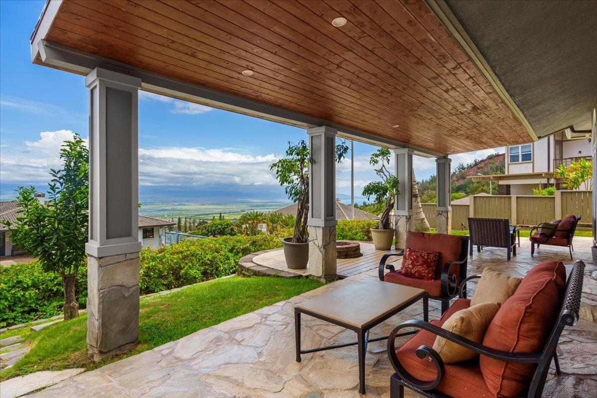 544  Iiwi Way Wailuku Heights, Wailuku home - photo 8 of 50