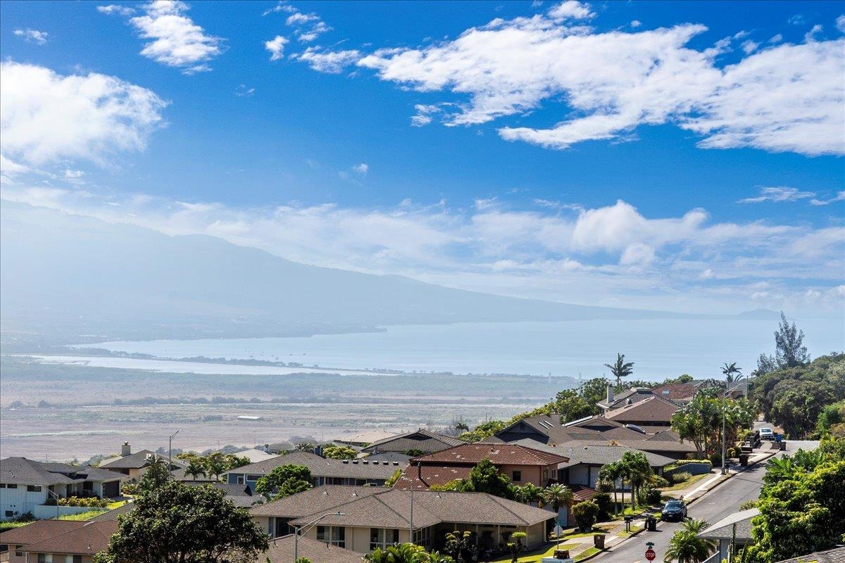 545  Iiwi Way Wailuku Heights, Wailuku home - photo 5 of 50