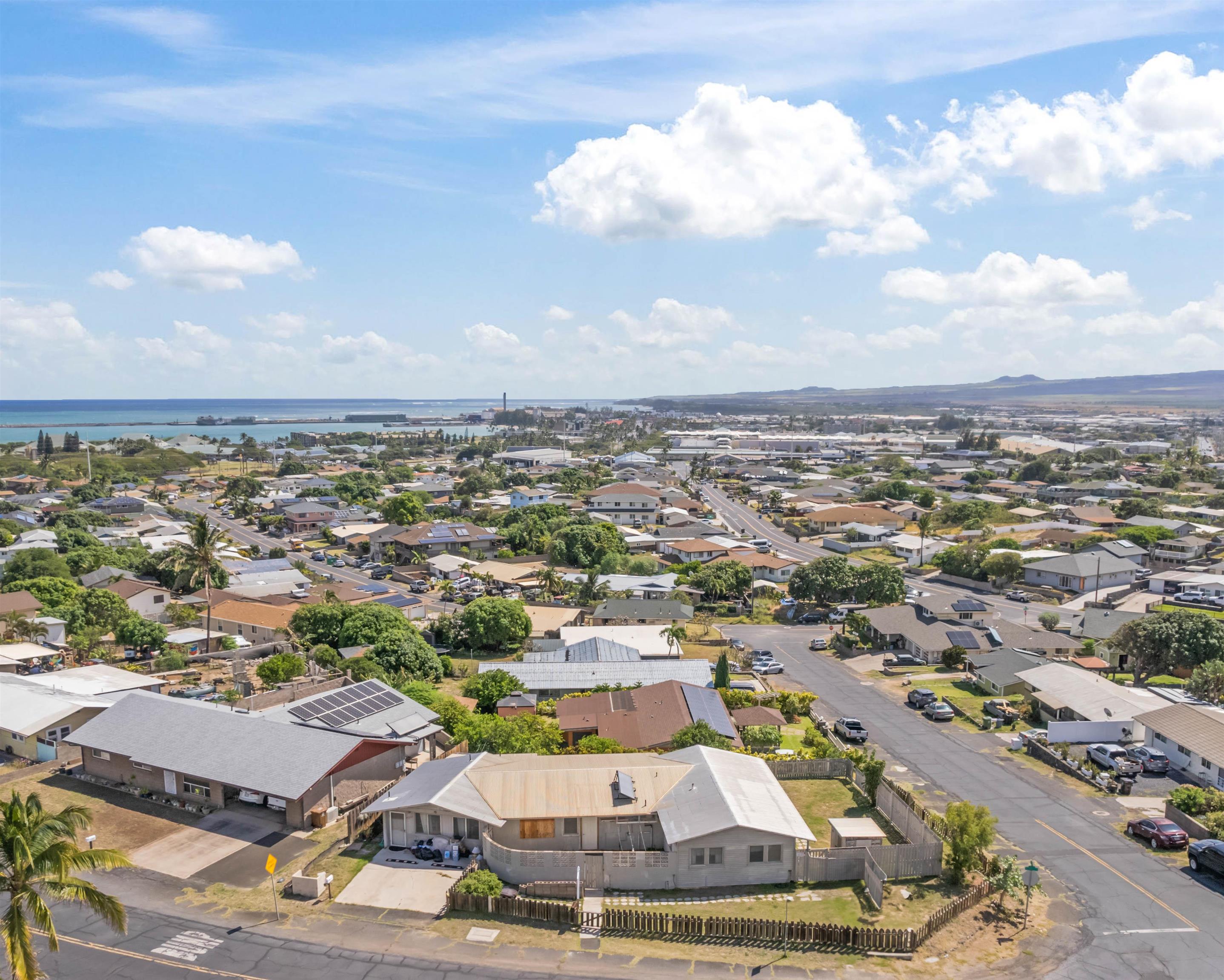 546  Niau St , Kahului home - photo 6 of 24