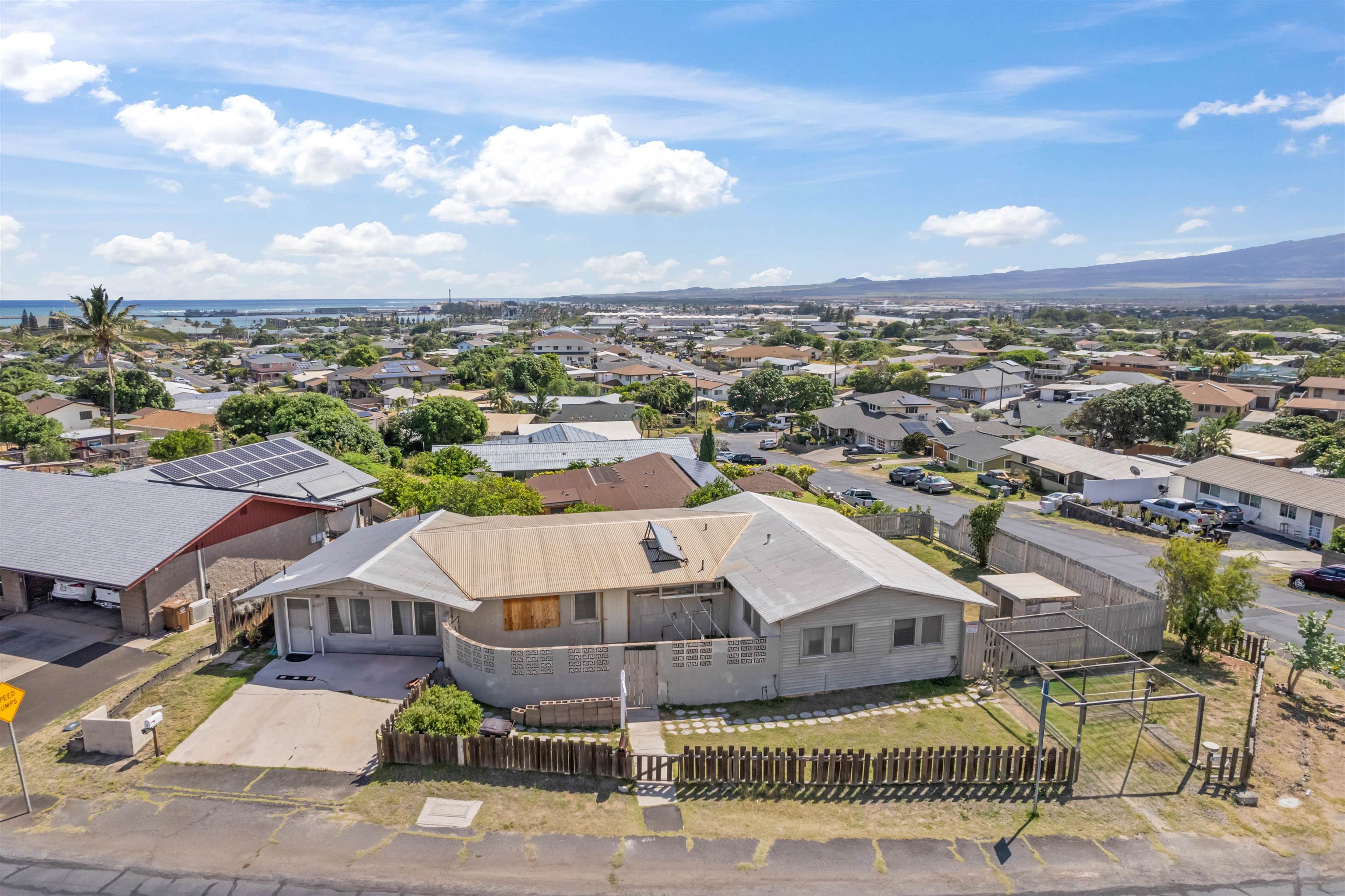 546  Niau St , Kahului home - photo 7 of 24