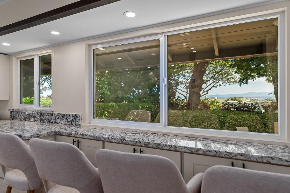 549  Honoapiilani Hwy , Wailuku home - photo 13 of 36