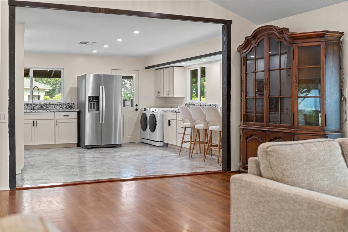 549  Honoapiilani Hwy , Wailuku home - photo 20 of 36