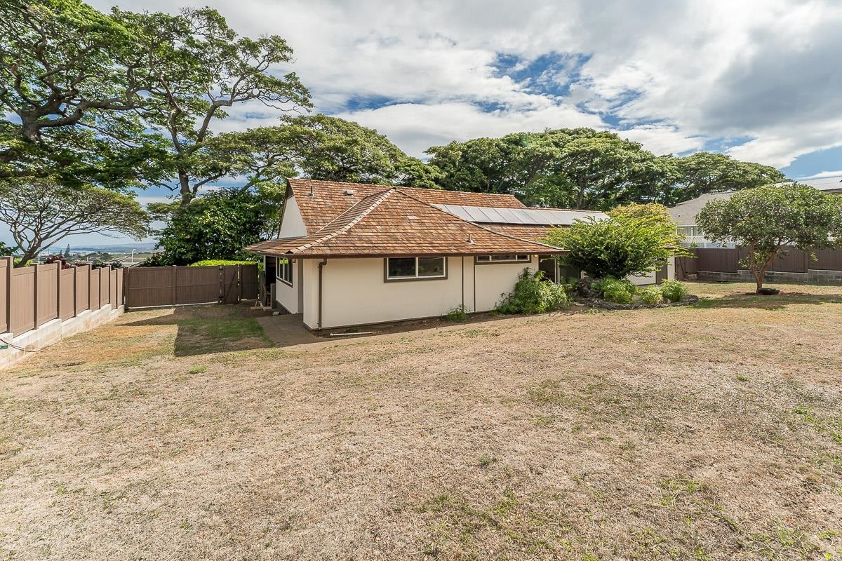 549  Honoapiilani Hwy , Wailuku home - photo 34 of 36