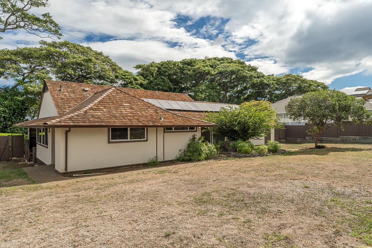 549  Honoapiilani Hwy , Wailuku home - photo 35 of 36