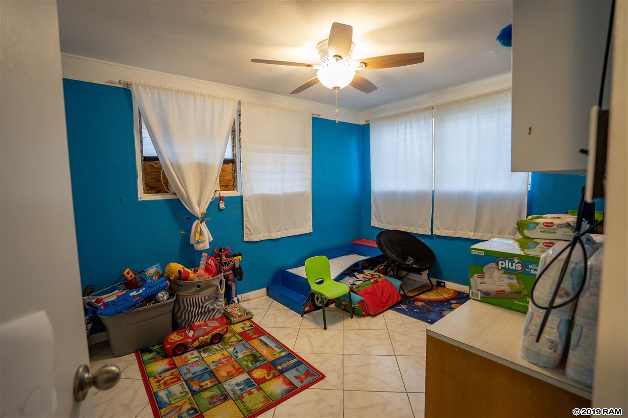 549  Onehee Ave , Kahului home - photo 12 of 17