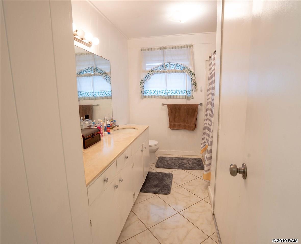 549  Onehee Ave , Kahului home - photo 15 of 17