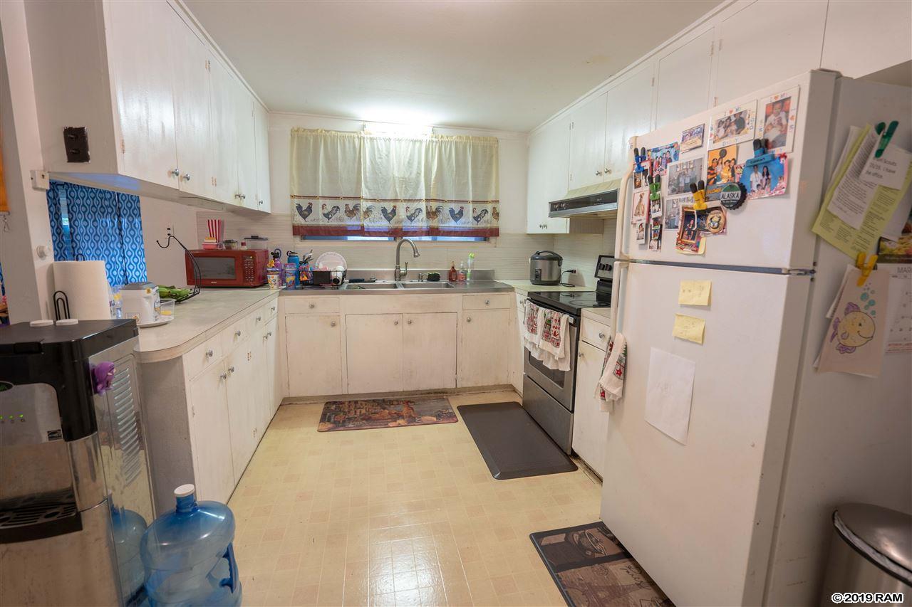 549  Onehee Ave , Kahului home - photo 8 of 17