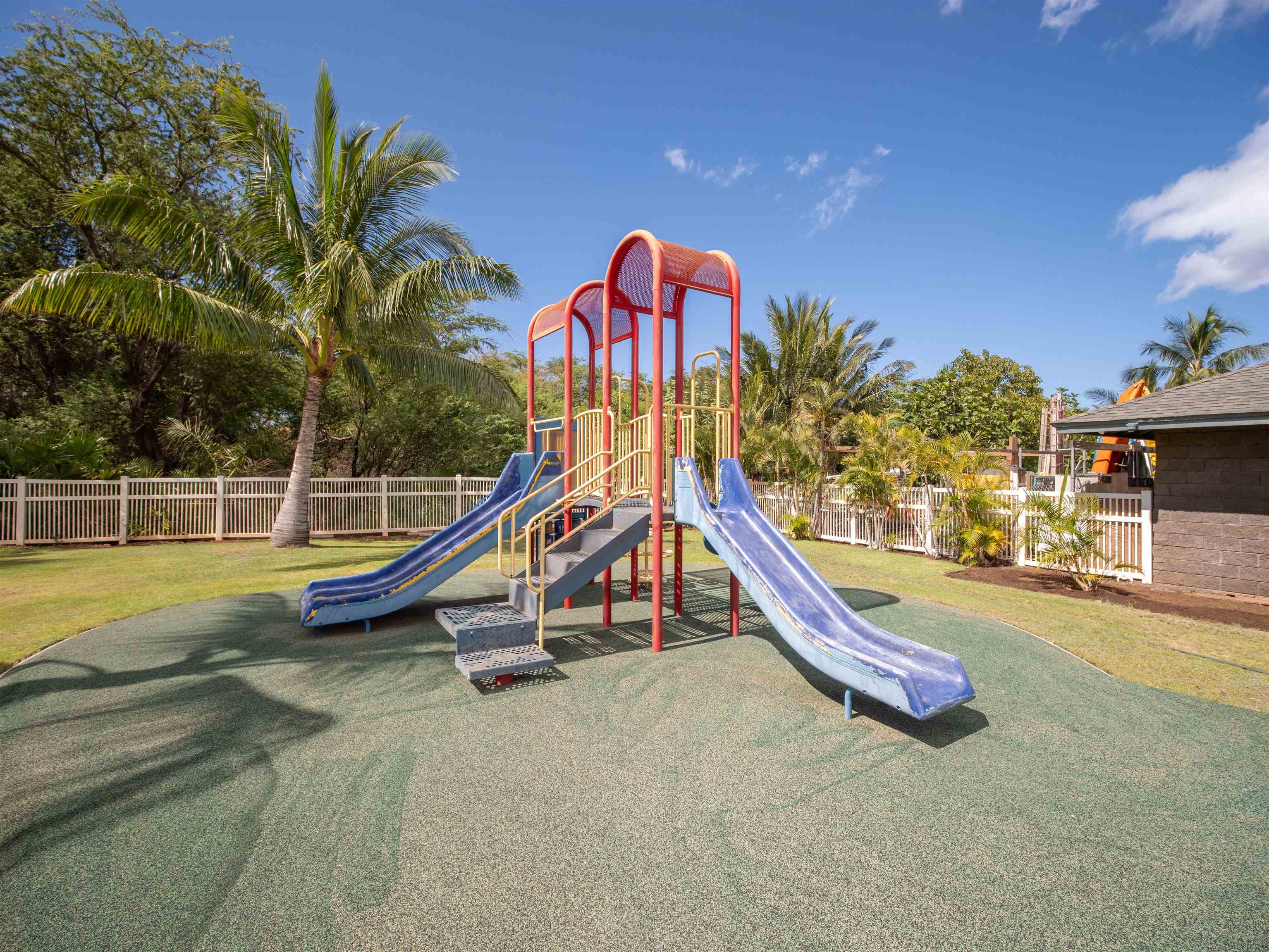 Villas at Kenolio II condo # 11E, Kihei, Hawaii - photo 25 of 36