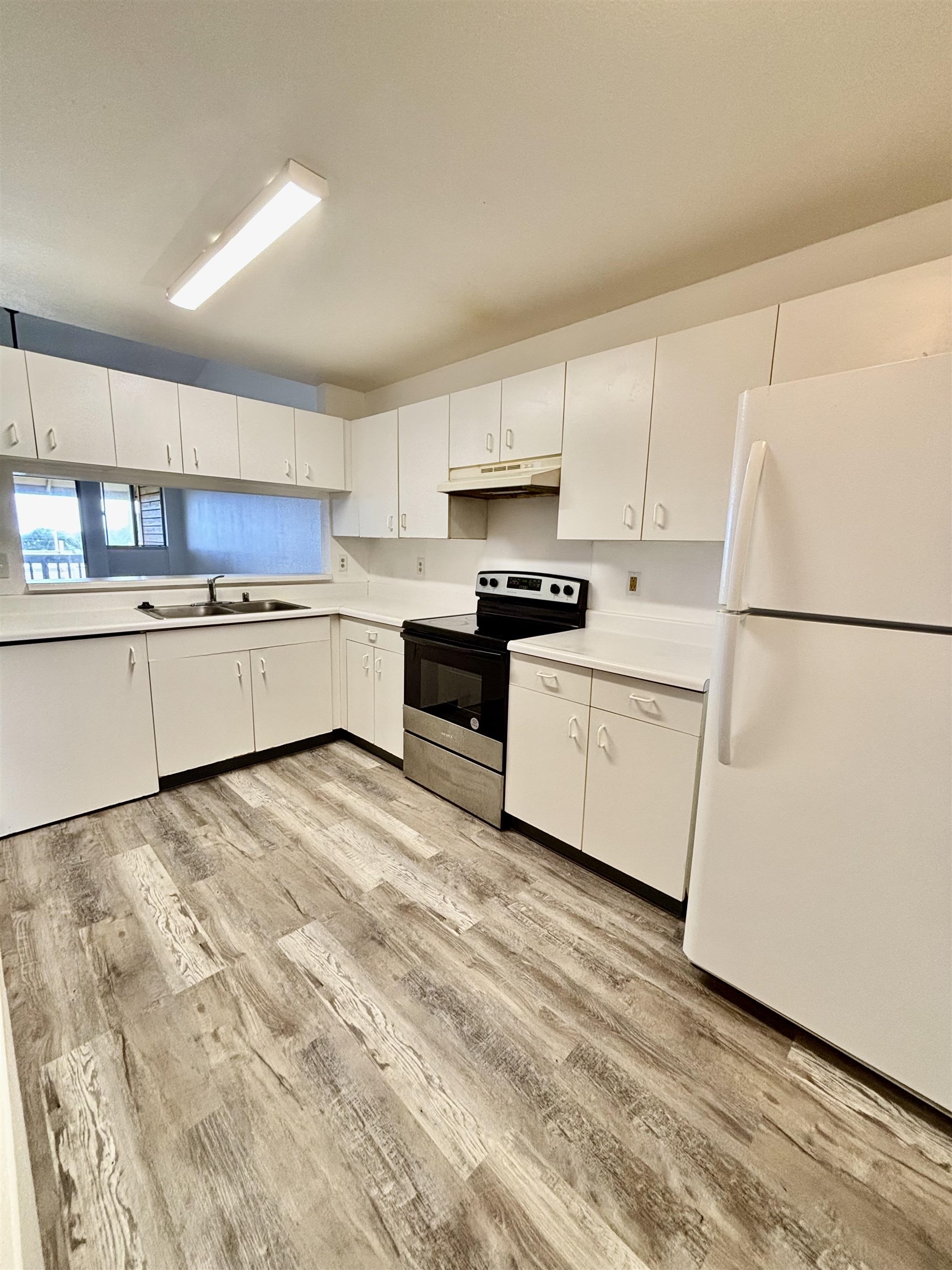 Iao Parkside IV-A condo # 34-203, Wailuku, Hawaii - photo 4 of 14