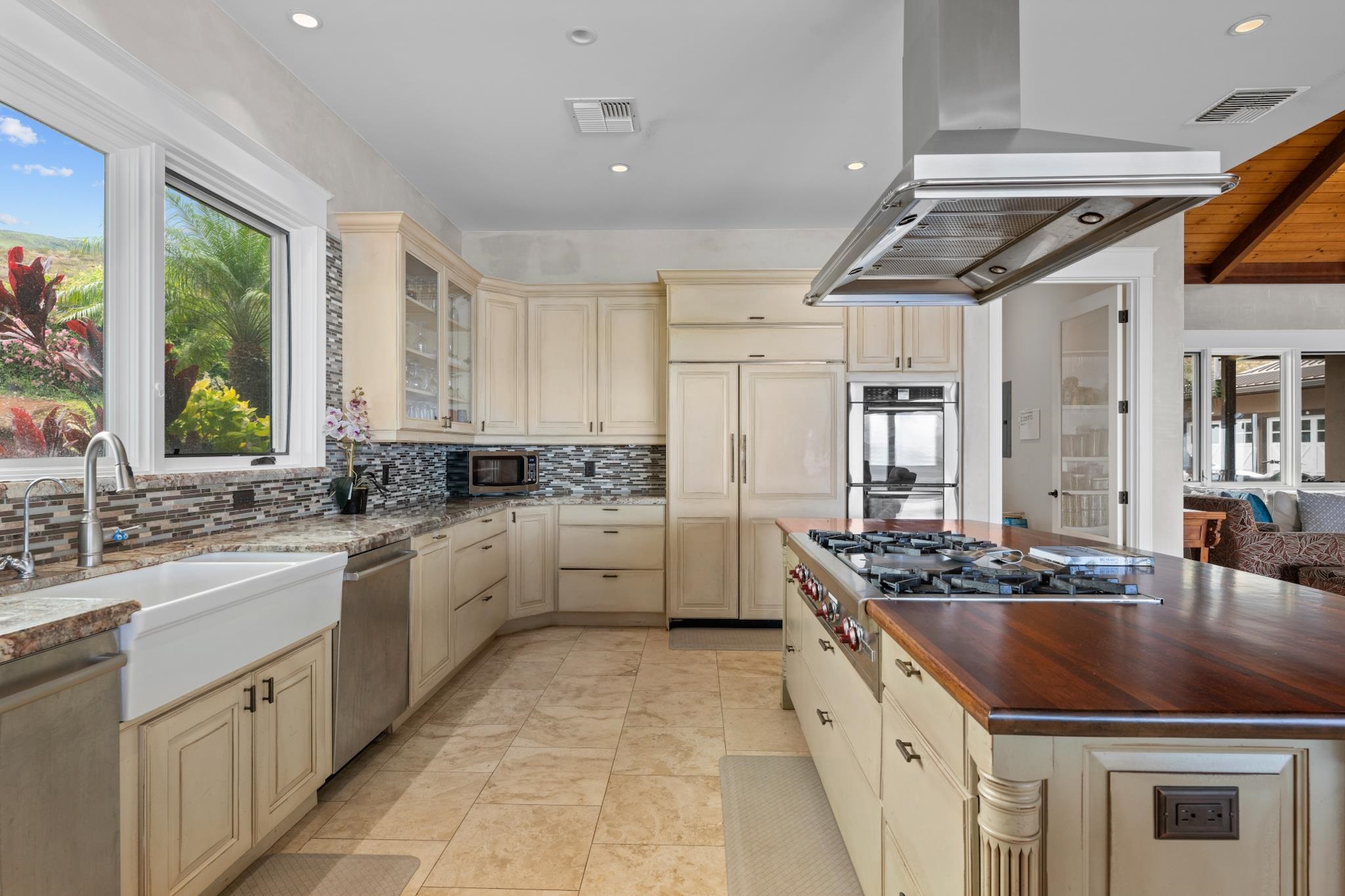 554  Punakea Loop Launiupoko, Lahaina home - photo 16 of 49