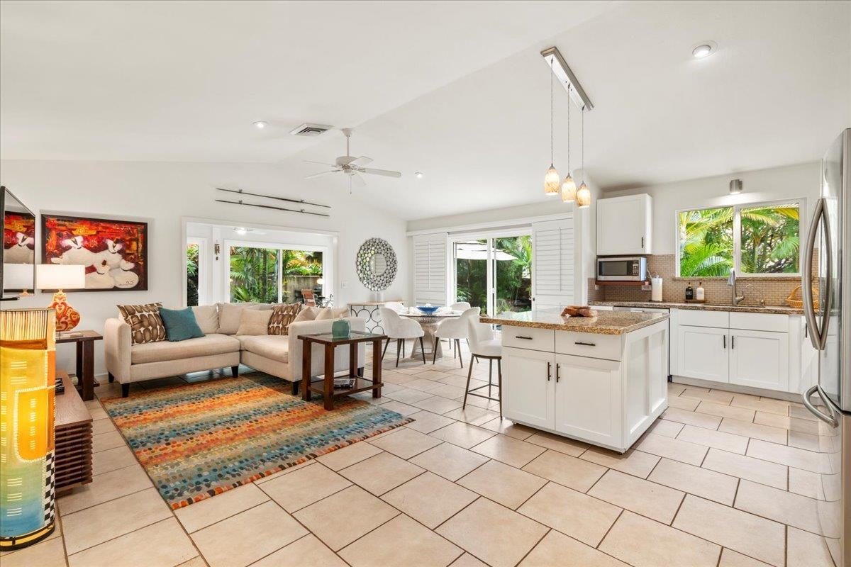 555  Halalai St North Kihei, Kihei home - photo 3 of 48