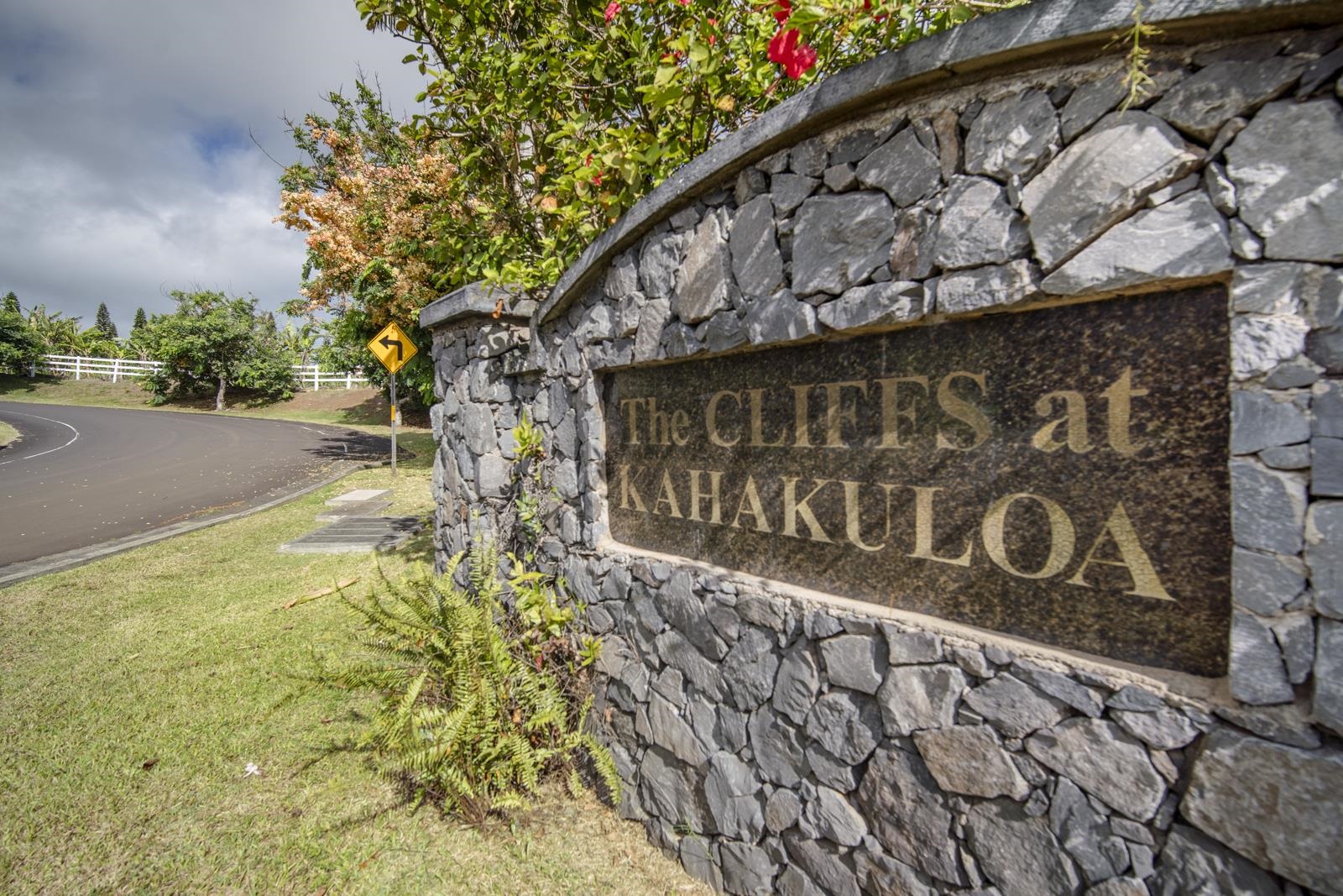 555  Kaukini Loop , Wailuku home - photo 2 of 50