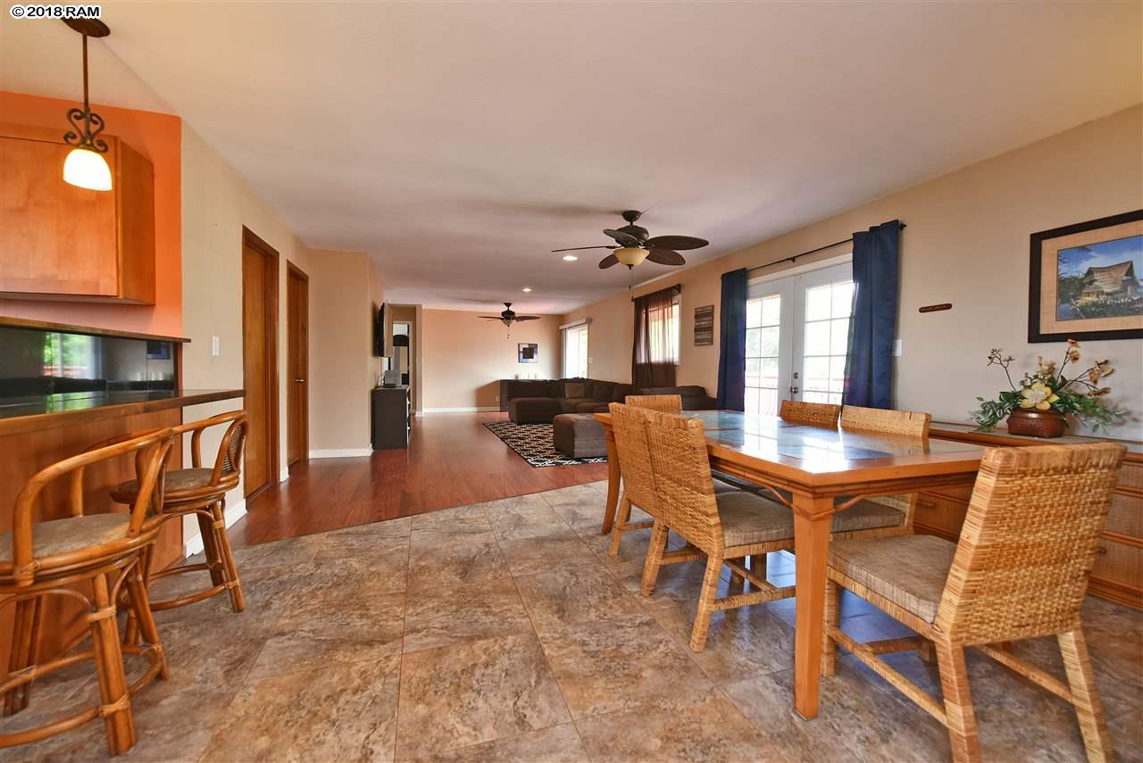 557  Kaikoo St , Wailuku home - photo 19 of 30