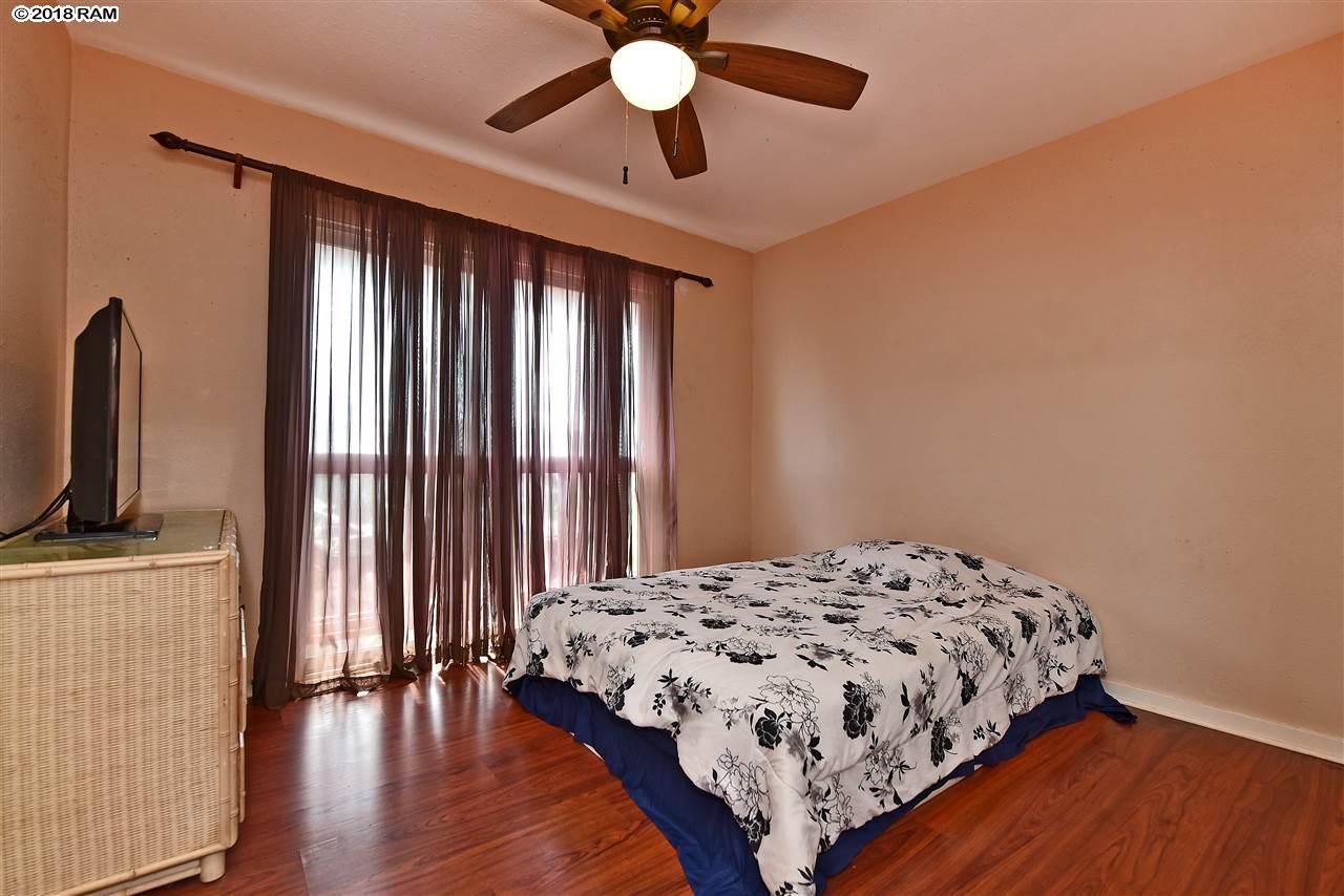 557  Kaikoo St , Wailuku home - photo 20 of 30