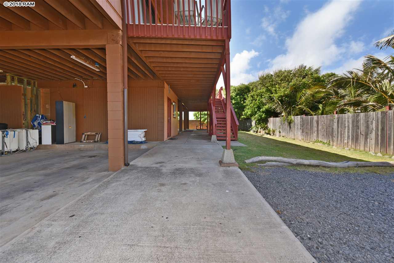 557  Kaikoo St , Wailuku home - photo 26 of 30
