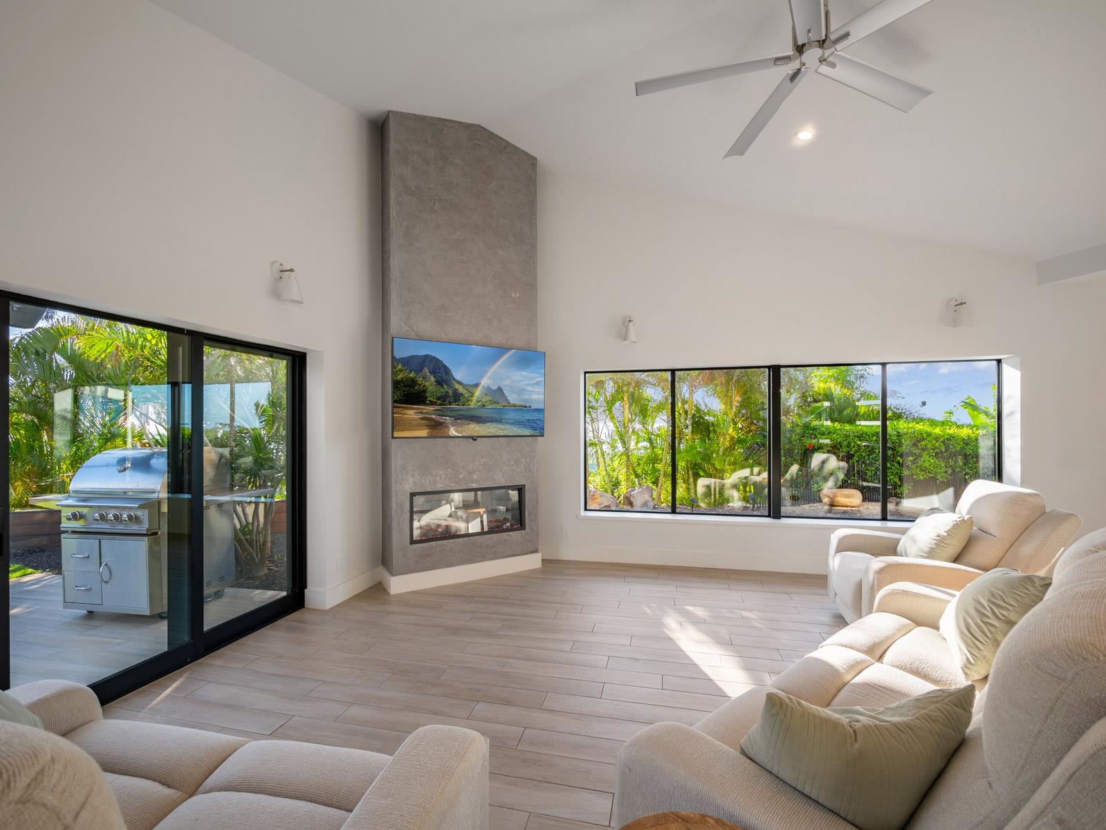 557  Kupulau Dr Kihei, Maui Meadows home - photo 11 of 50
