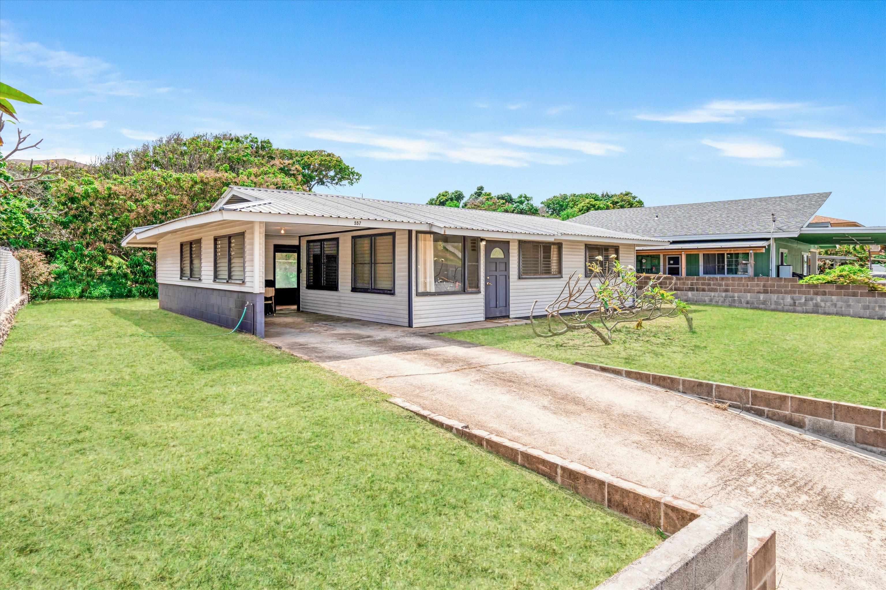 557  Maalo St , Kahului home - photo 25 of 39