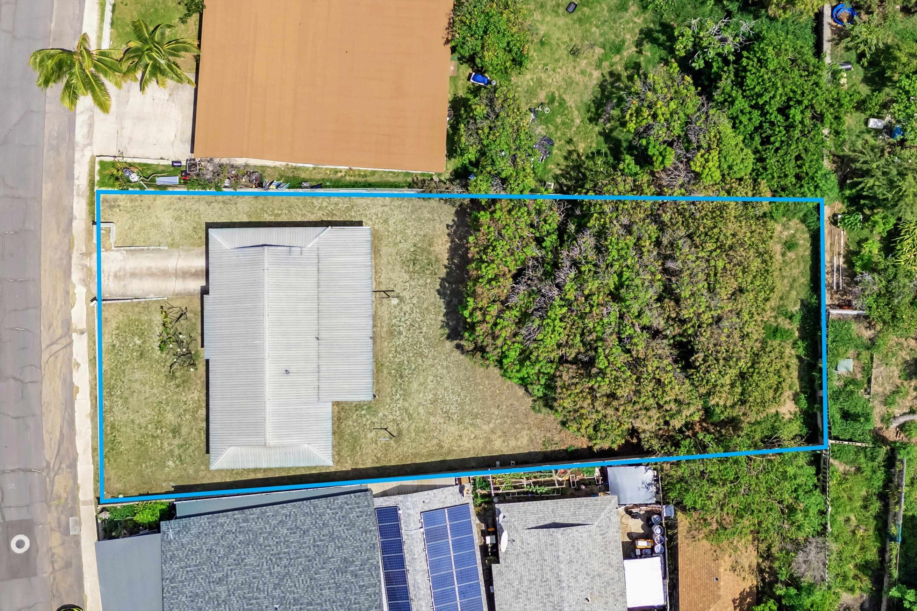 557  Maalo St , Kahului home - photo 30 of 39