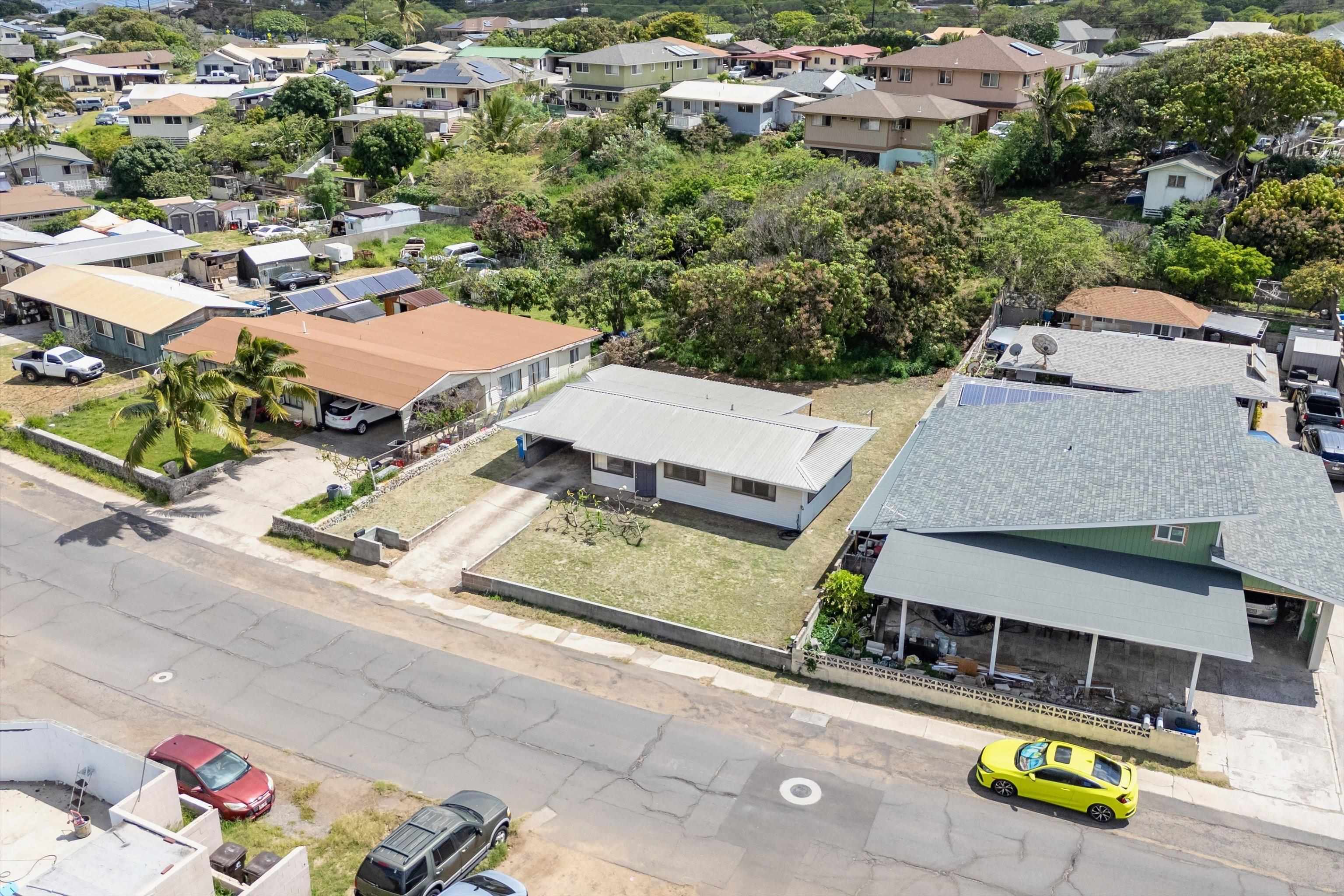 557  Maalo St , Kahului home - photo 38 of 39