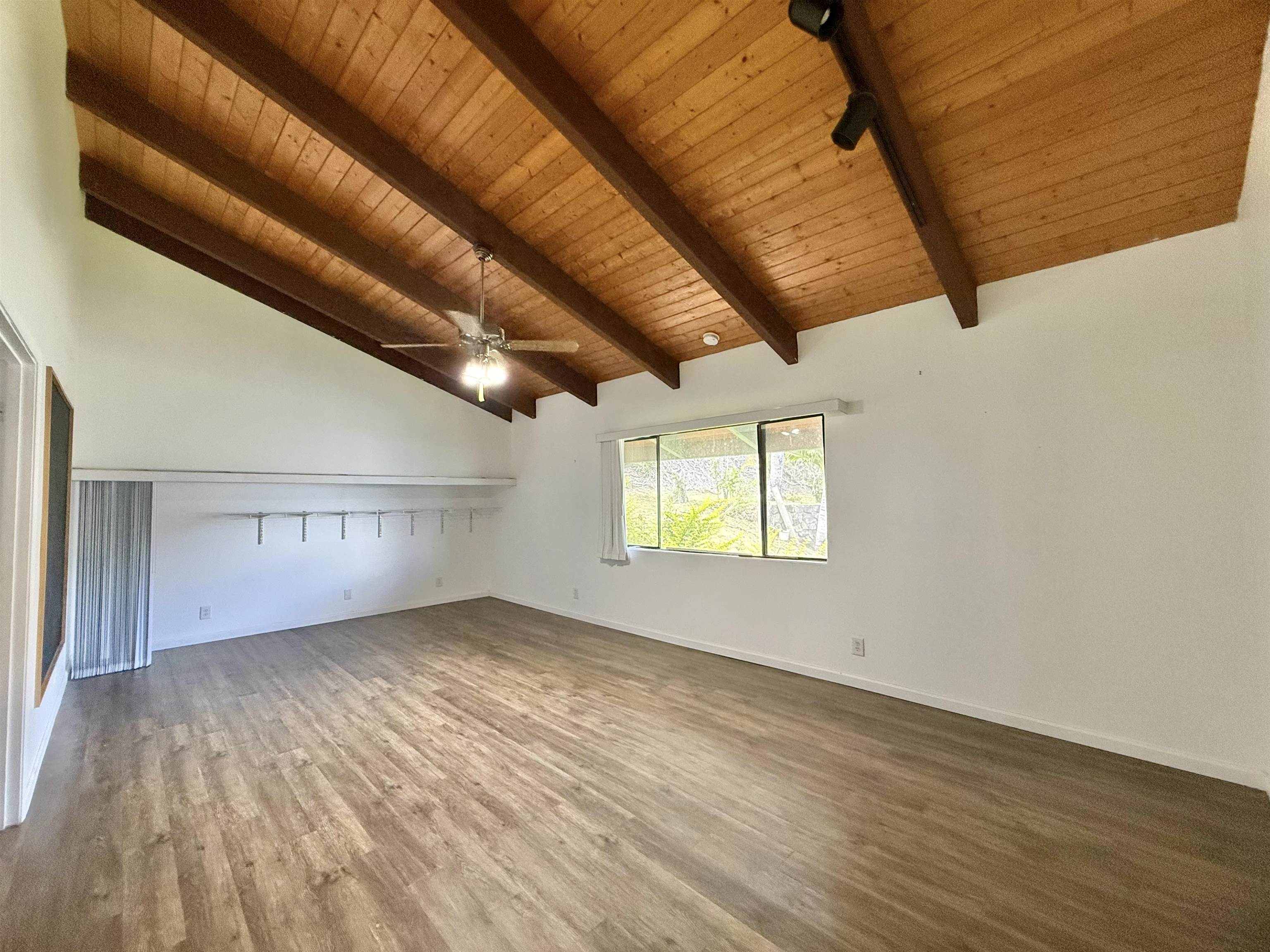 558  Polulani Dr , Wailuku home - photo 15 of 50