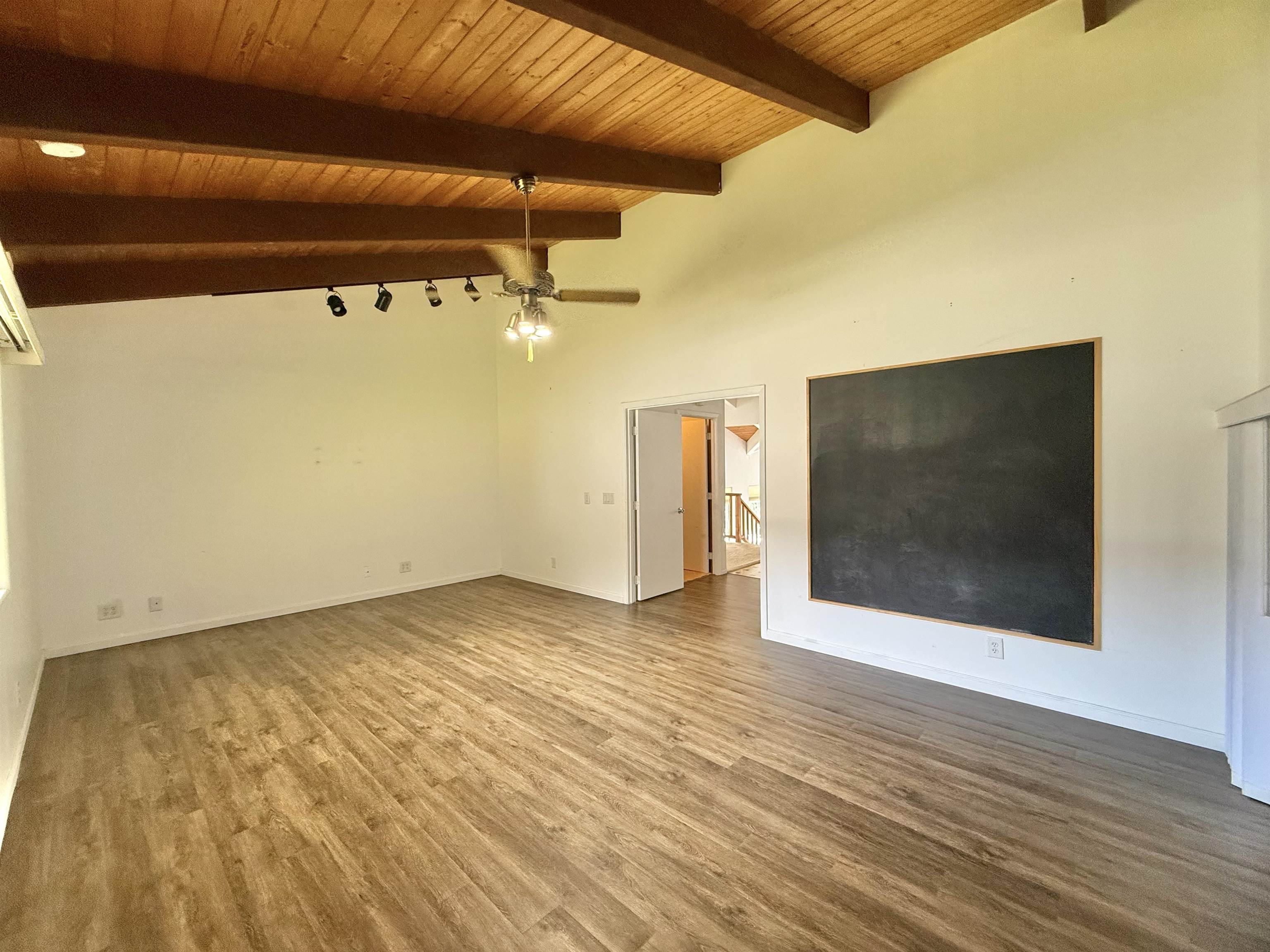 558  Polulani Dr , Wailuku home - photo 16 of 50