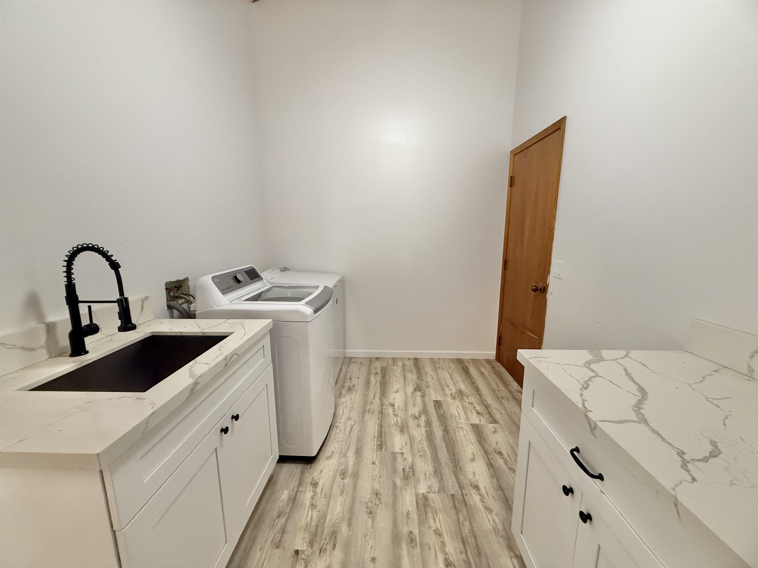 558  Polulani Dr , Wailuku home - photo 37 of 50