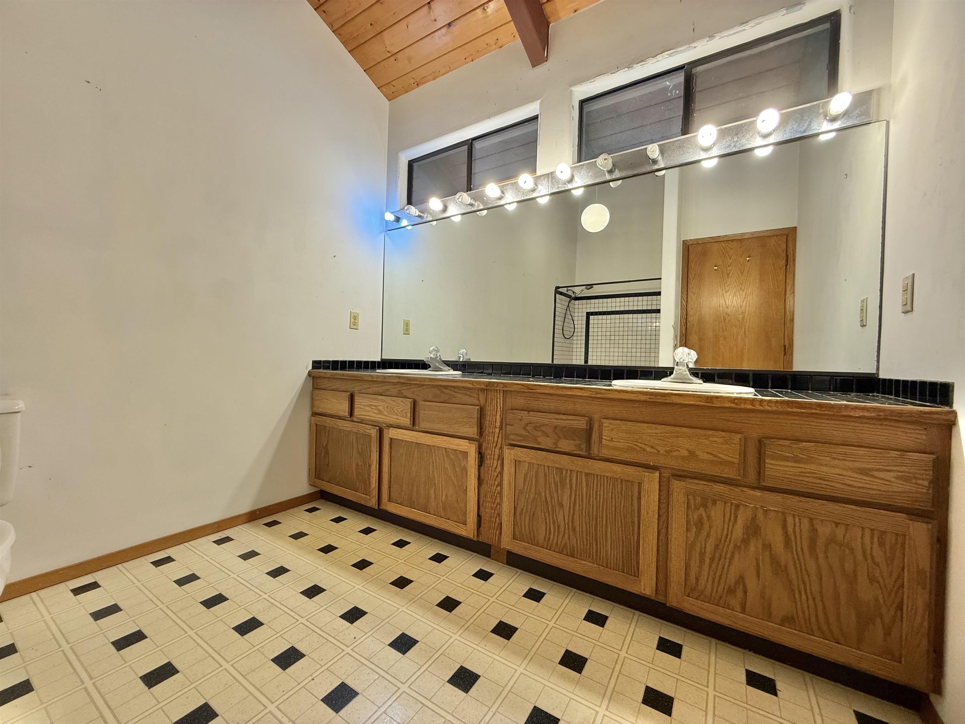 558  Polulani Dr , Wailuku home - photo 40 of 50