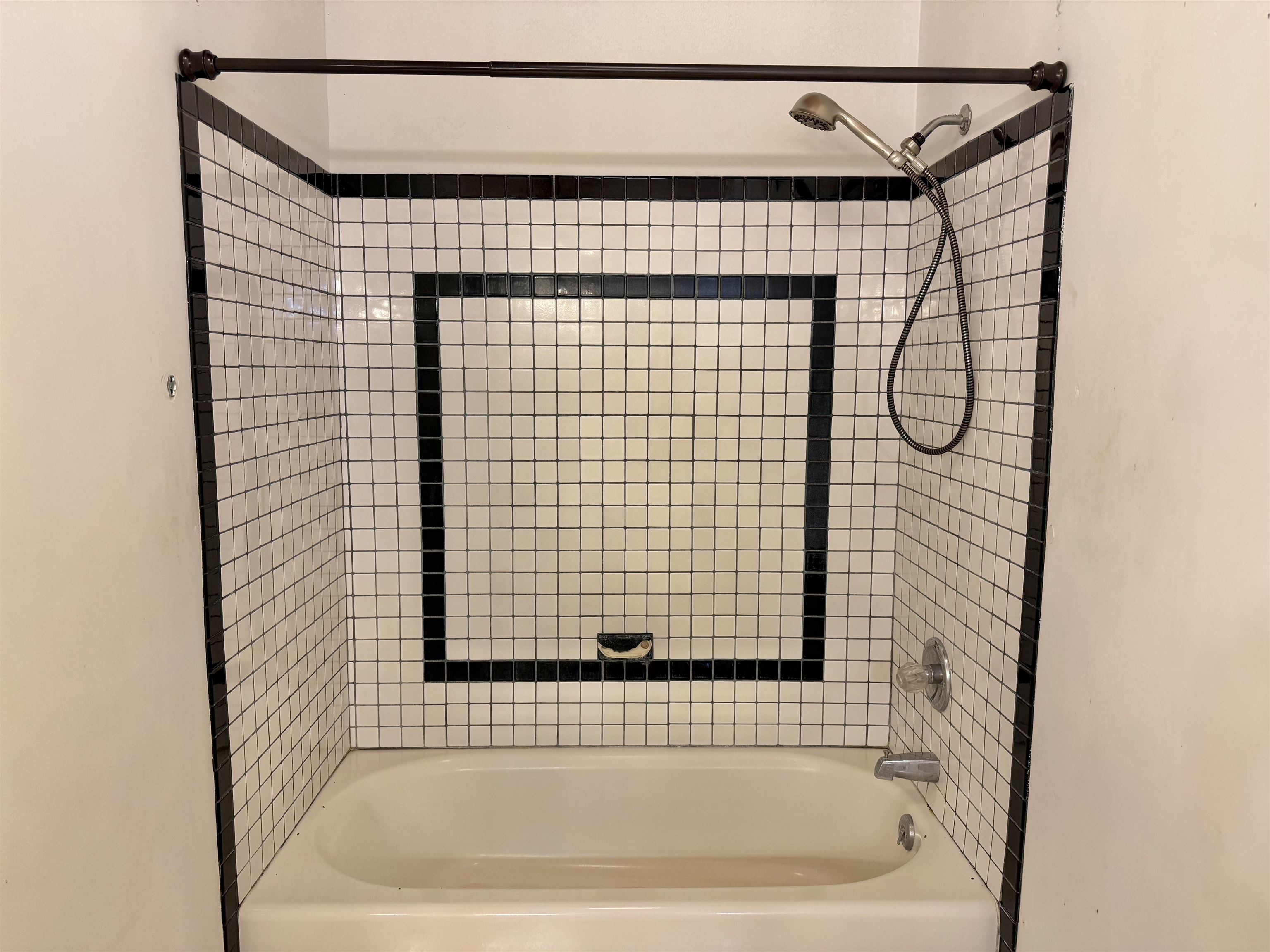 558  Polulani Dr , Wailuku home - photo 41 of 50