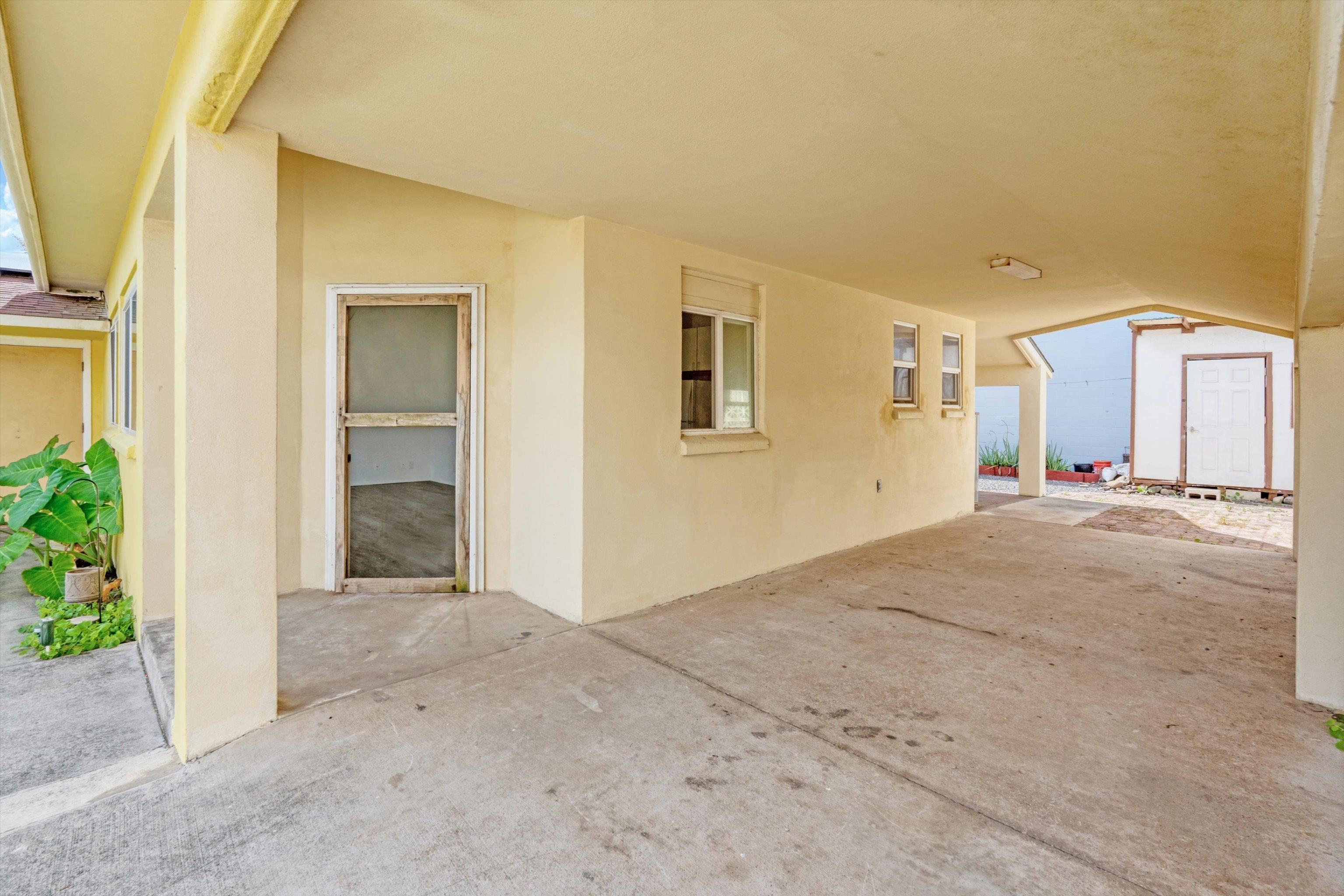 561  Kainalu Pl Sea Breeze Tract, Wailuku home - photo 37 of 45