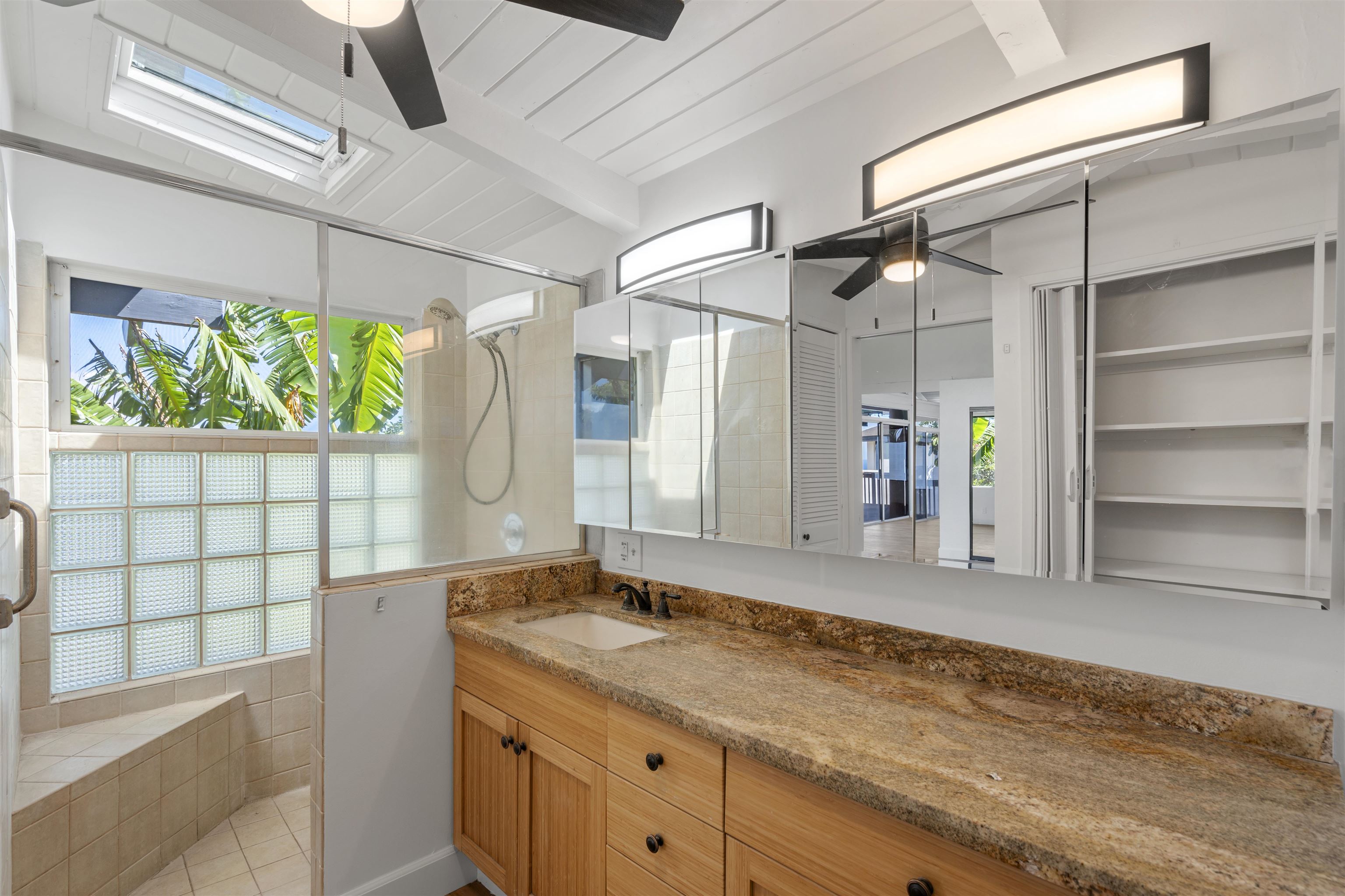 561  Kaleo Dr , Maui Meadows home - photo 20 of 33