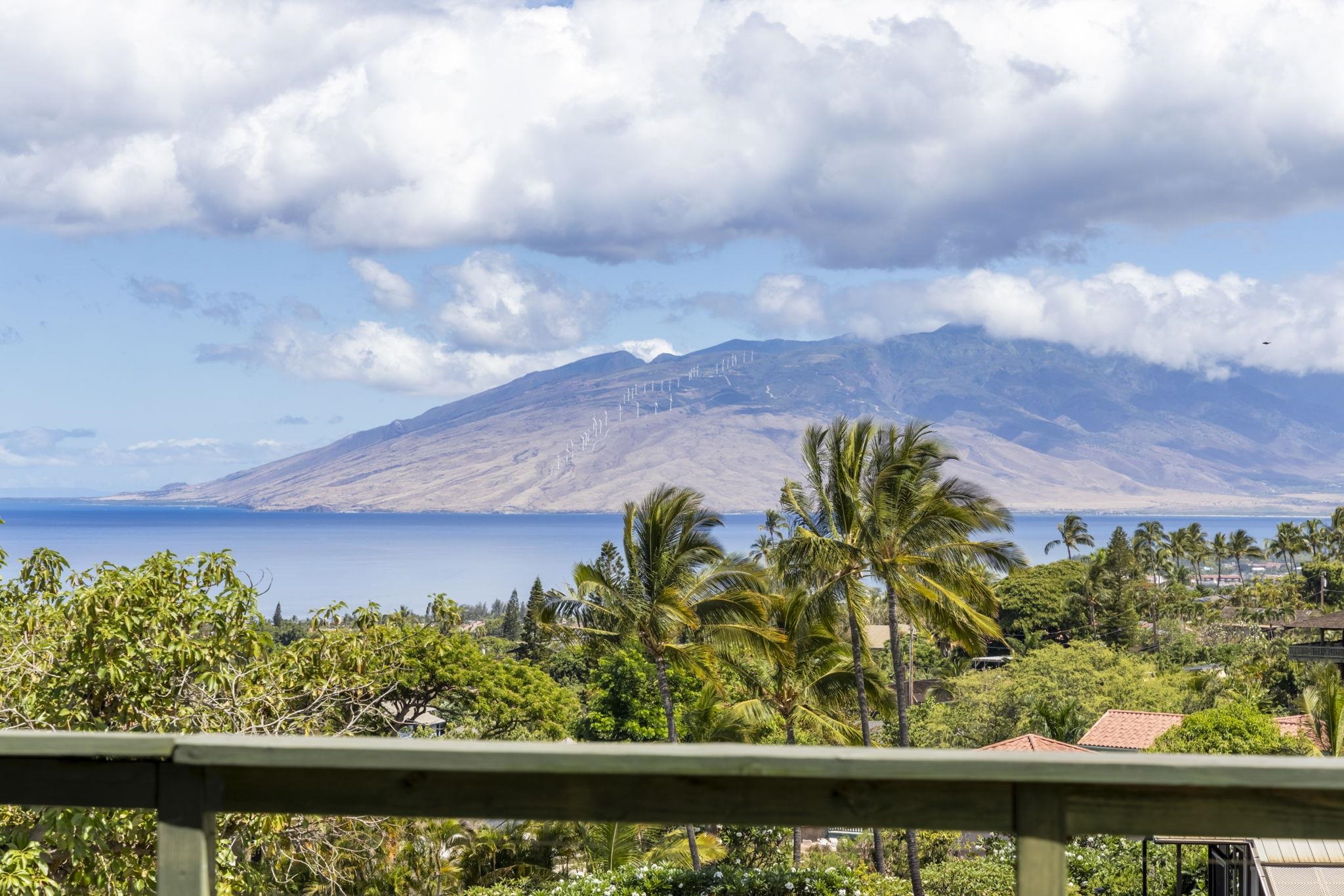 561  Kaleo Pl Maui Meadows, Maui Meadows home - photo 2 of 49