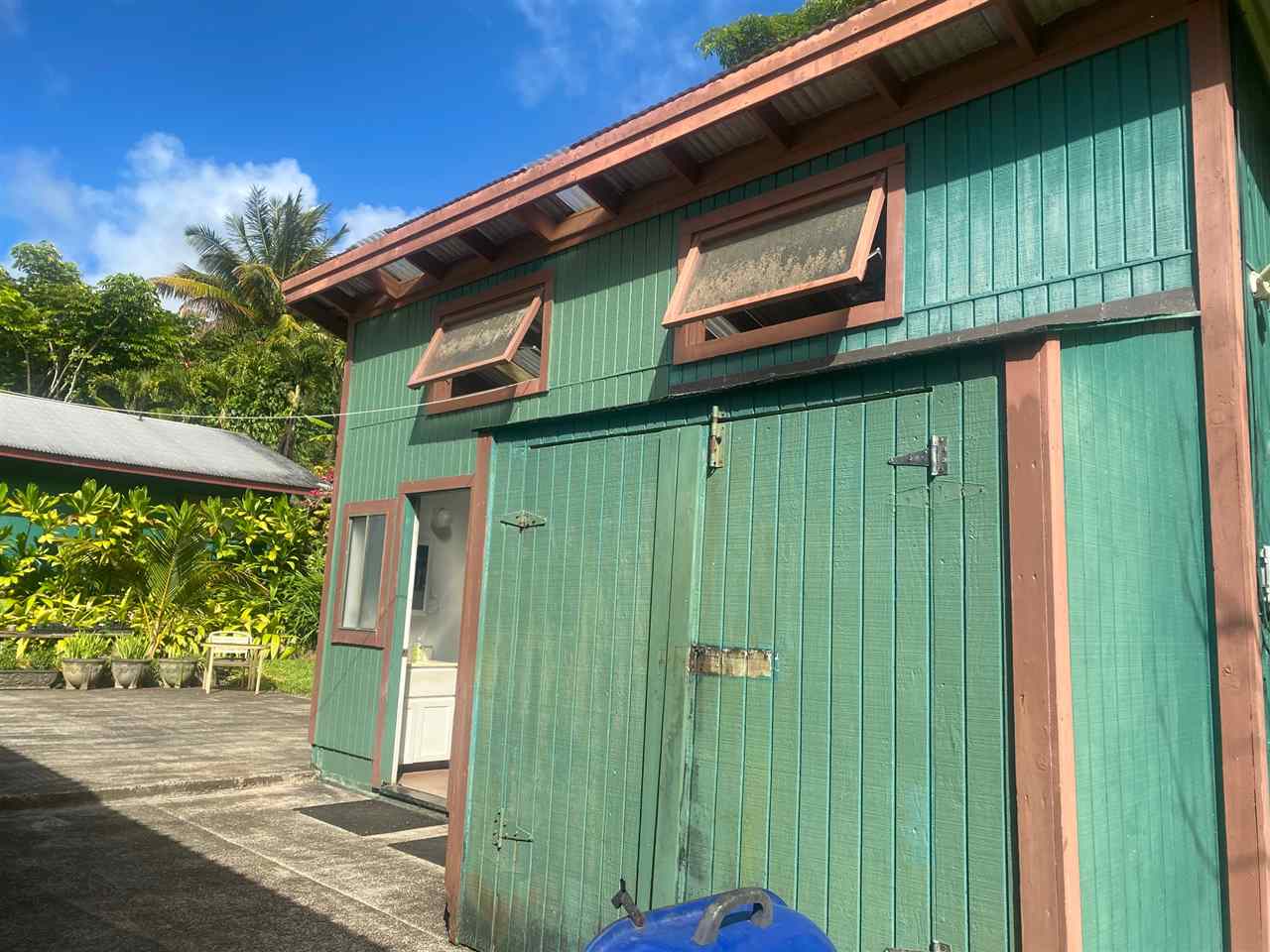 563  Kaupakalua Rd 5 Corners, Haiku home - photo 6 of 19