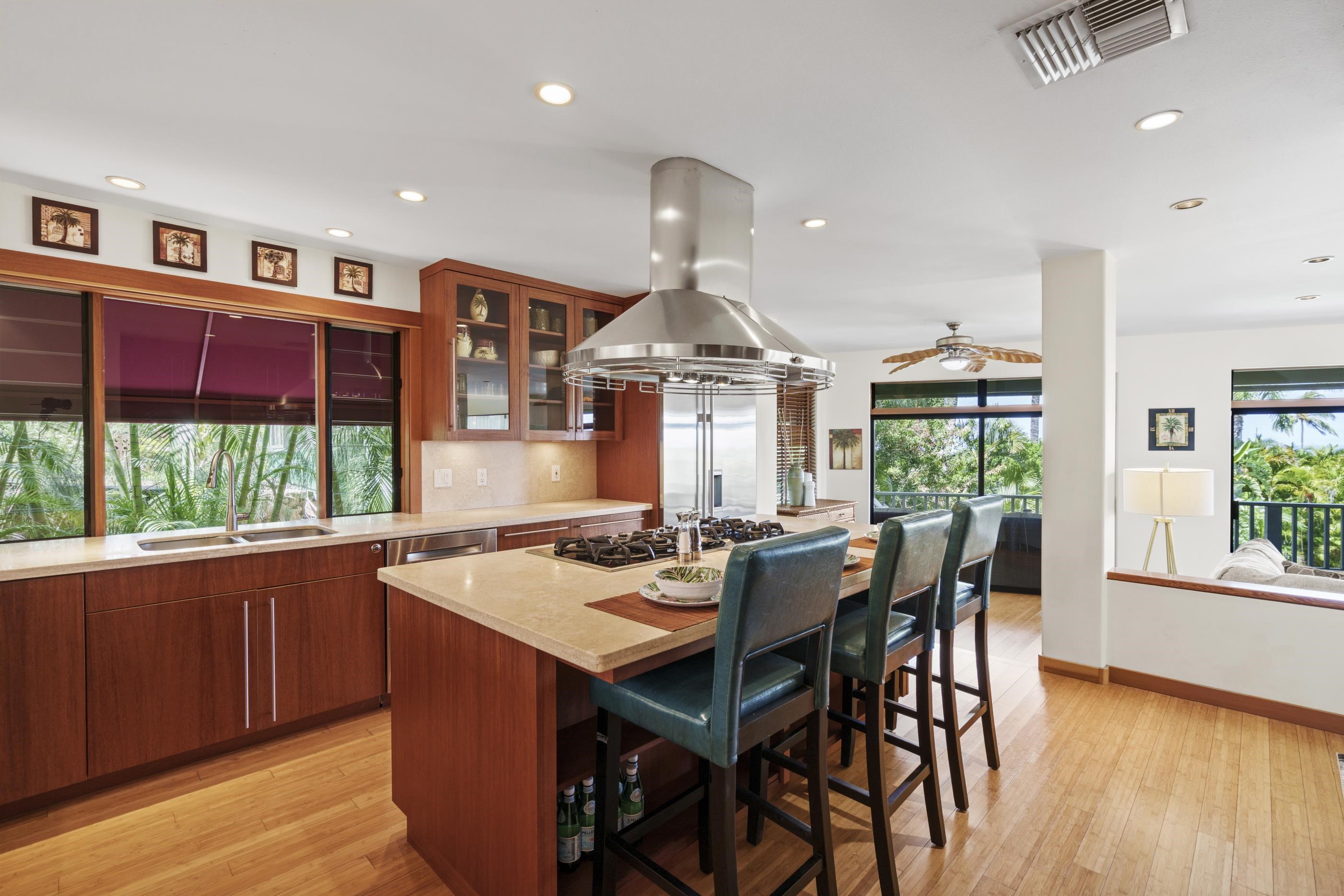 563  Mikioi Pl Kihei, Maui Meadows home - photo 16 of 50