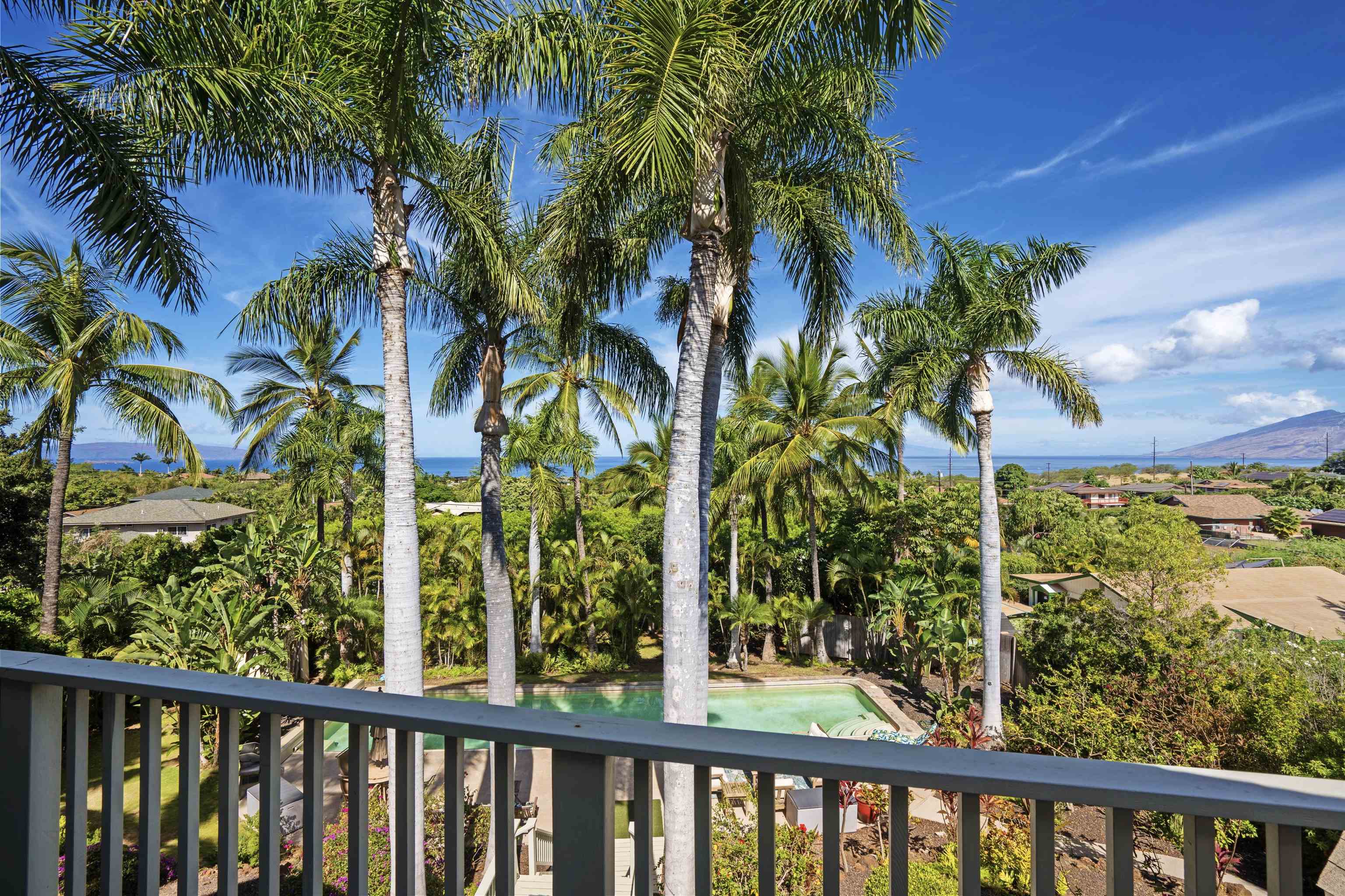 563  Mikioi Pl Kihei, Maui Meadows home - photo 4 of 50