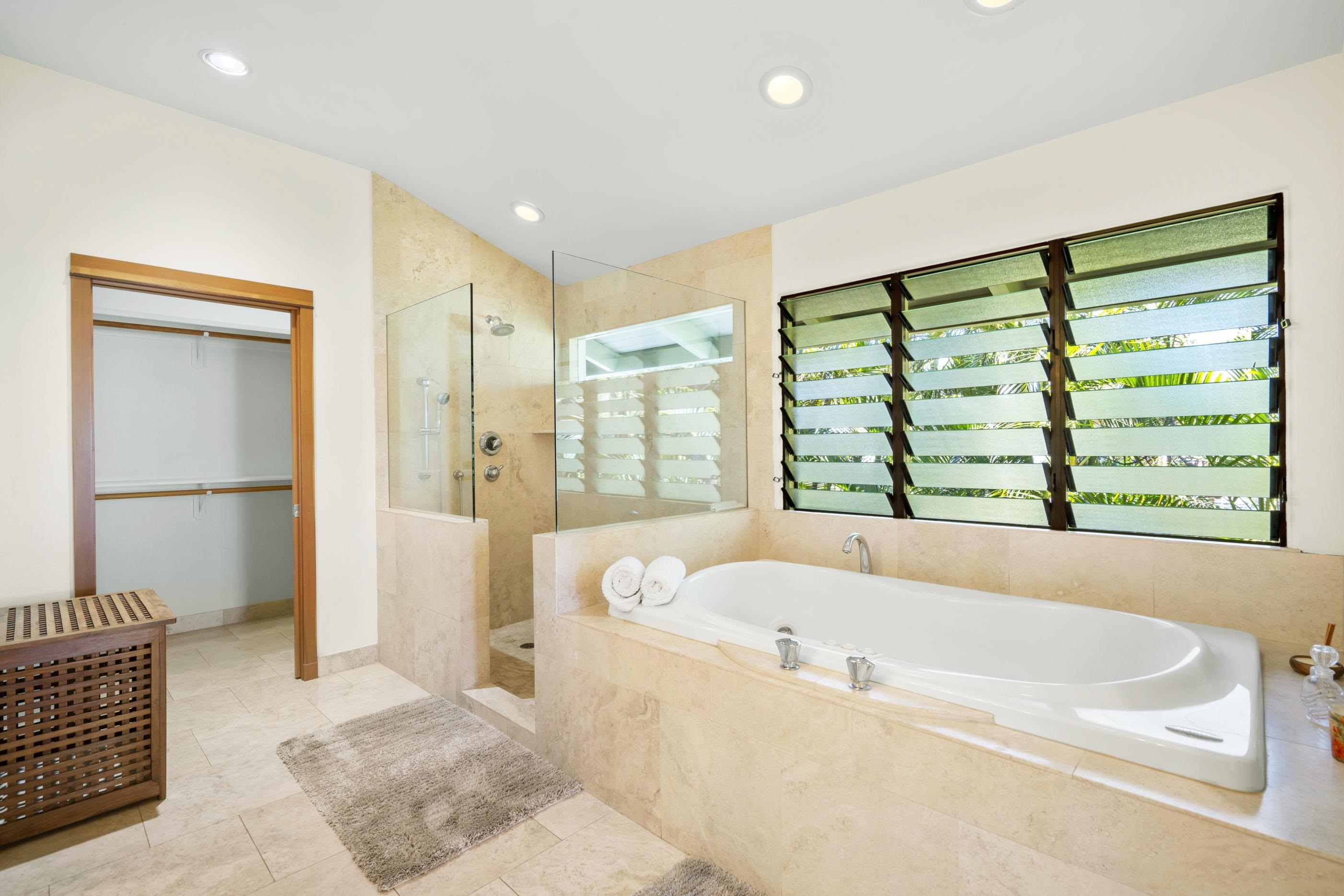 563  Mikioi Pl Kihei, Maui Meadows home - photo 37 of 50