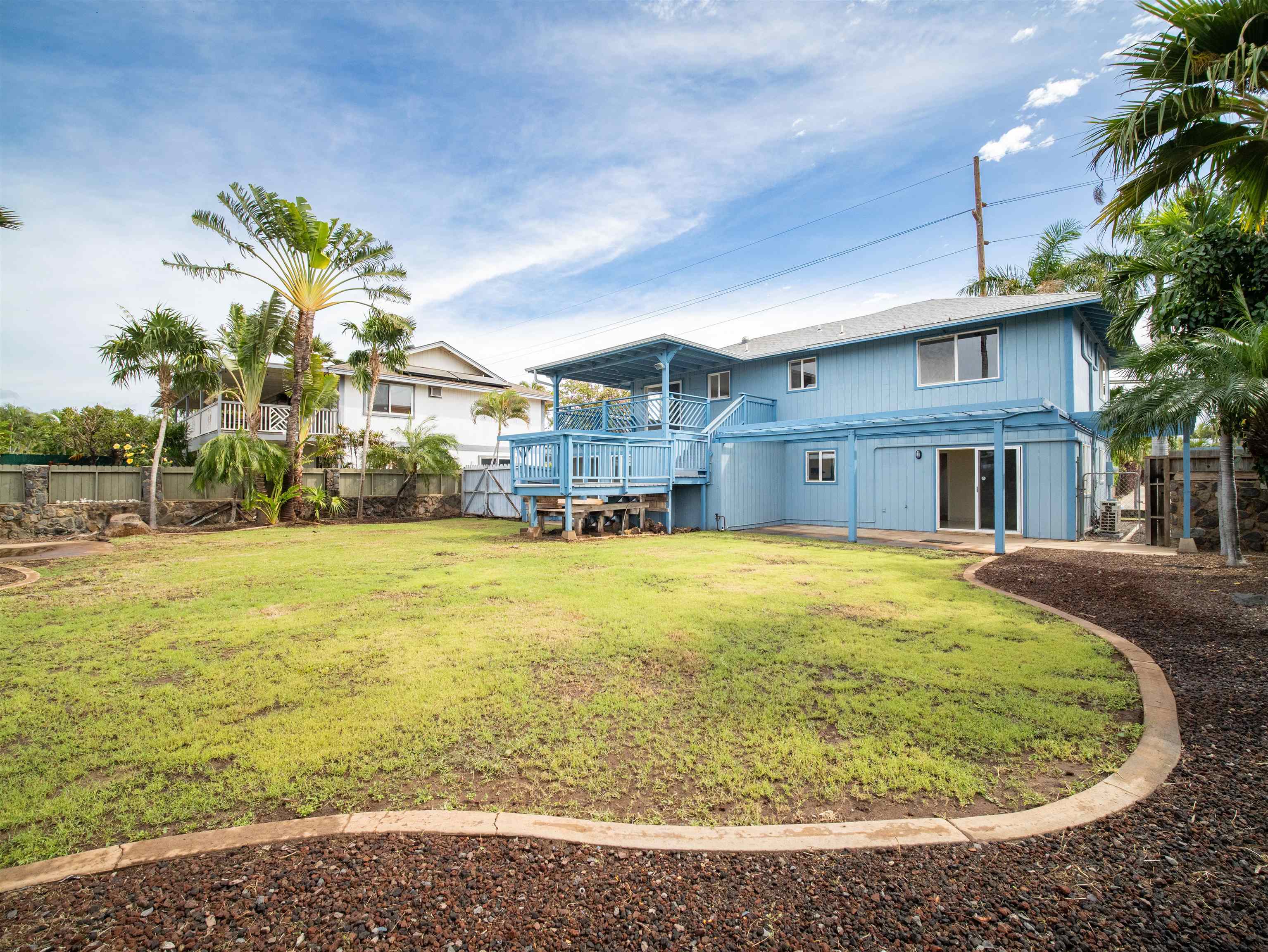 568  Kailoa St Kihei, Kihei home - photo 3 of 49