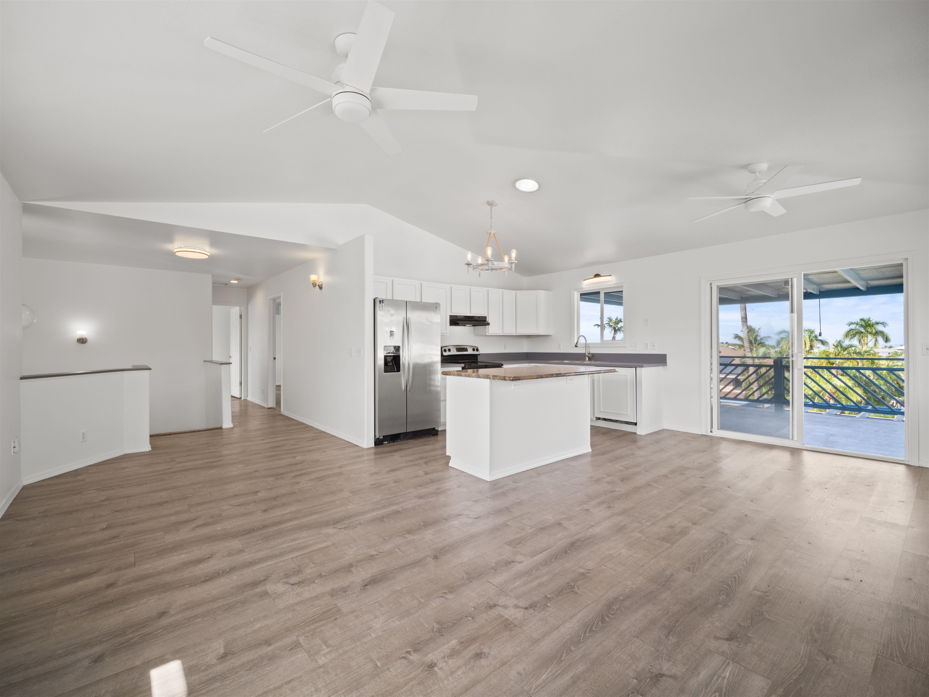 568  Kailoa St Kihei, Kihei home - photo 5 of 49